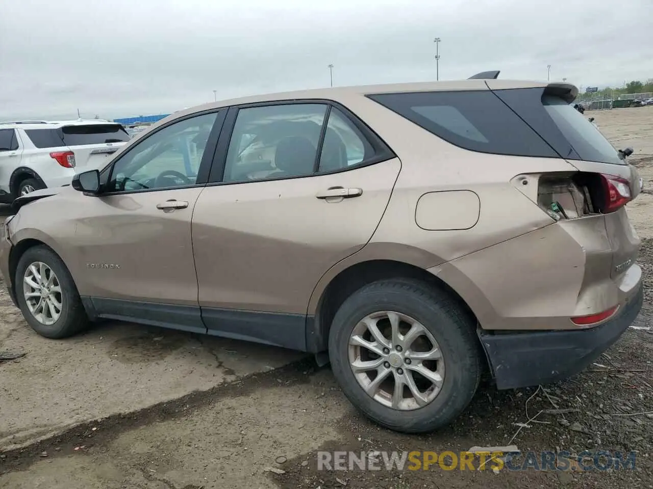 2 Photograph of a damaged car 2GNAXHEV0K6269166 CHEVROLET EQUINOX 2019