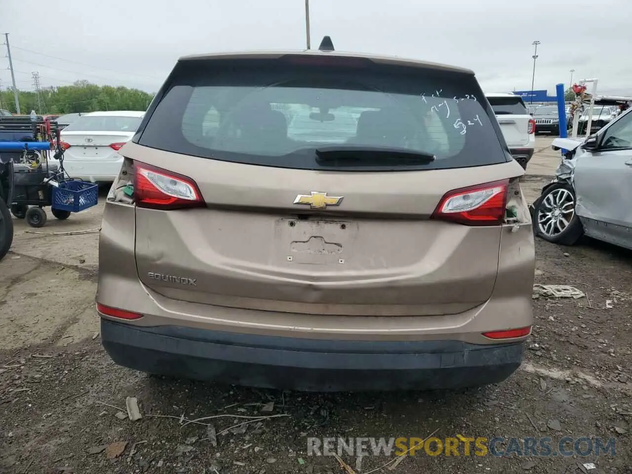 6 Photograph of a damaged car 2GNAXHEV0K6269166 CHEVROLET EQUINOX 2019