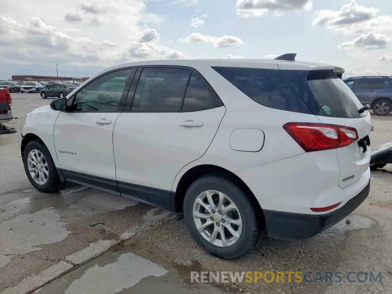 2 Photograph of a damaged car 2GNAXHEV0K6280782 CHEVROLET EQUINOX 2019