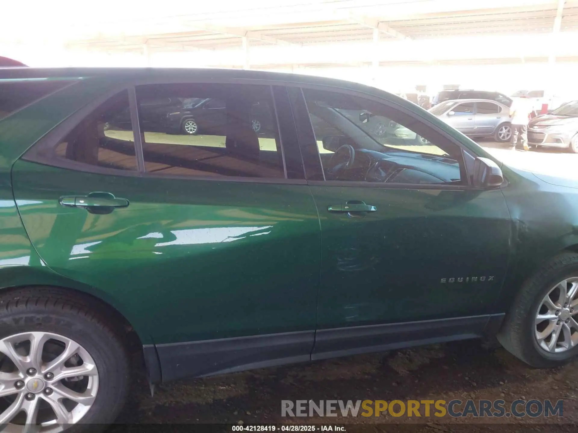 13 Photograph of a damaged car 2GNAXHEV1K6118451 CHEVROLET EQUINOX 2019