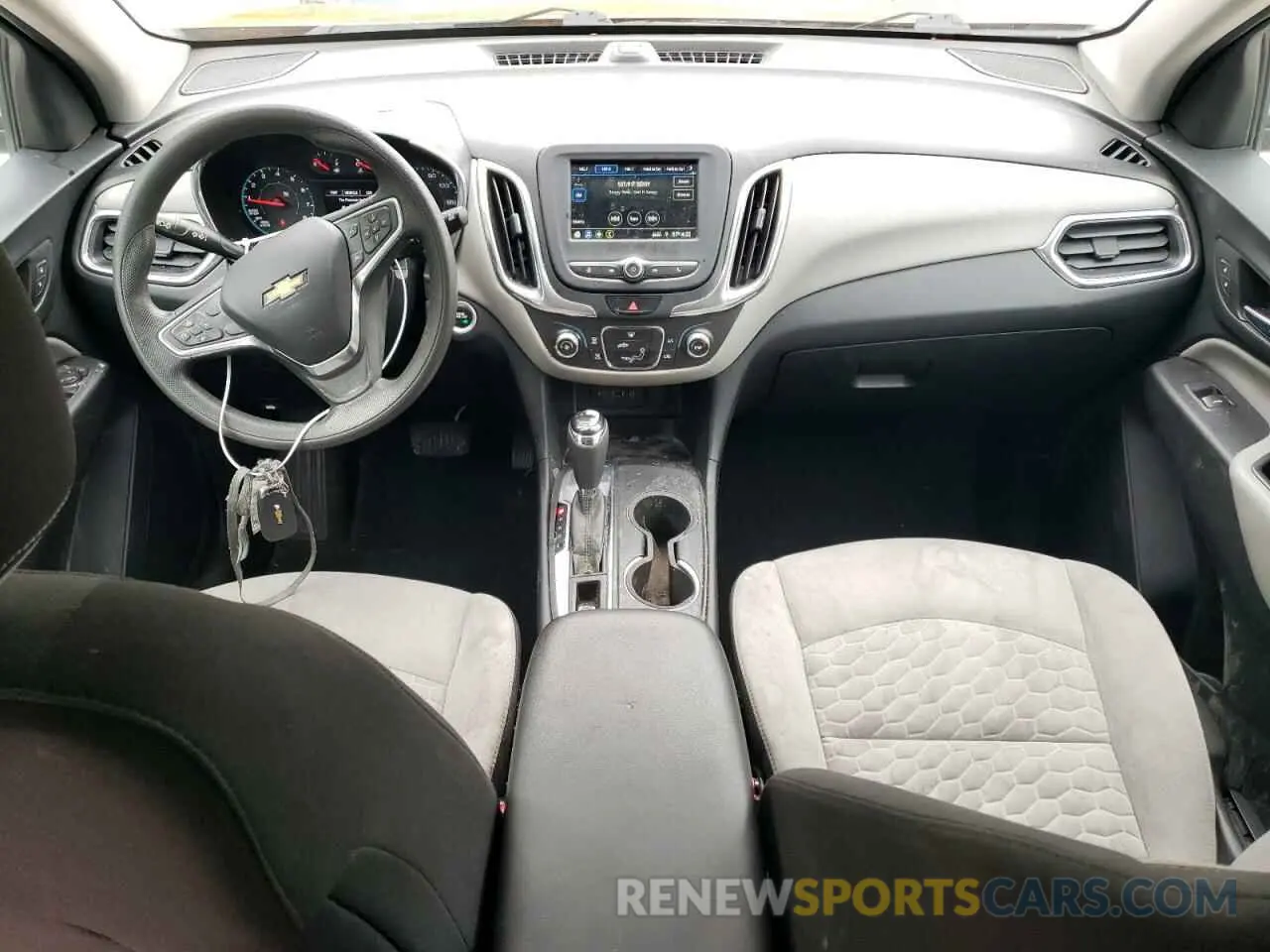 8 Photograph of a damaged car 2GNAXHEV1K6195420 CHEVROLET EQUINOX 2019