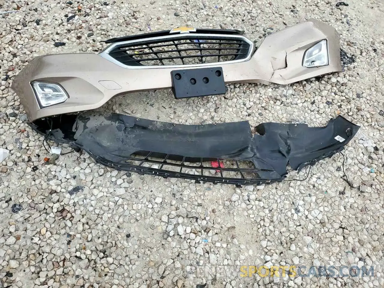 13 Photograph of a damaged car 2GNAXHEV2K6137056 CHEVROLET EQUINOX 2019