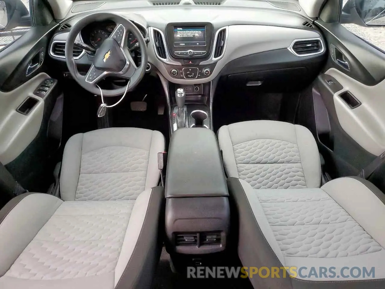 8 Photograph of a damaged car 2GNAXHEV2K6137056 CHEVROLET EQUINOX 2019