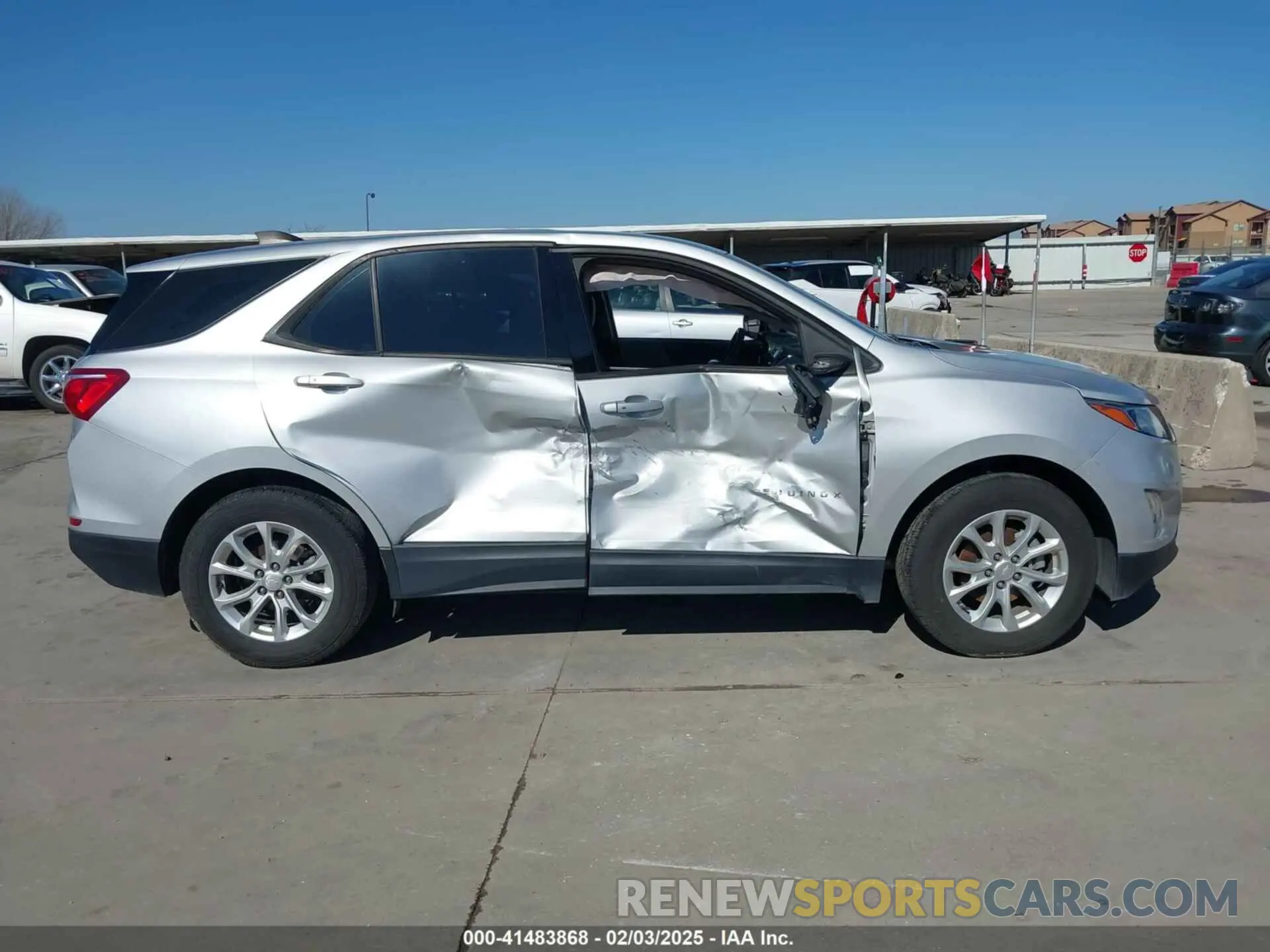 12 Photograph of a damaged car 2GNAXHEV2K6175046 CHEVROLET EQUINOX 2019