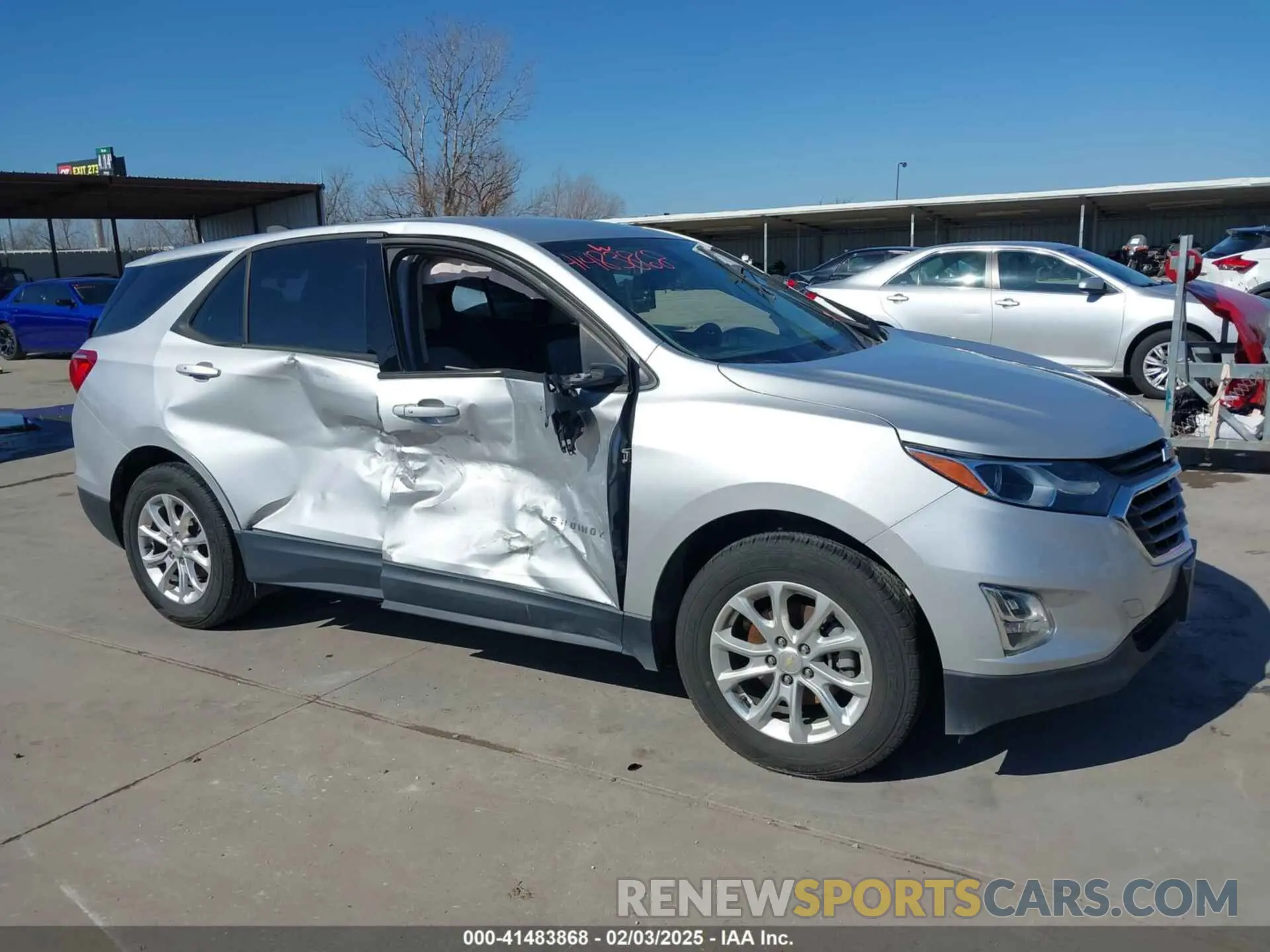 6 Photograph of a damaged car 2GNAXHEV2K6175046 CHEVROLET EQUINOX 2019