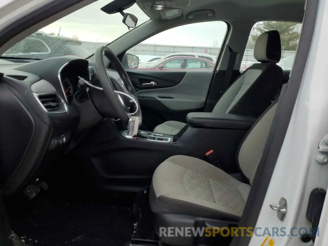 7 Photograph of a damaged car 2GNAXHEV2K6206196 CHEVROLET EQUINOX 2019