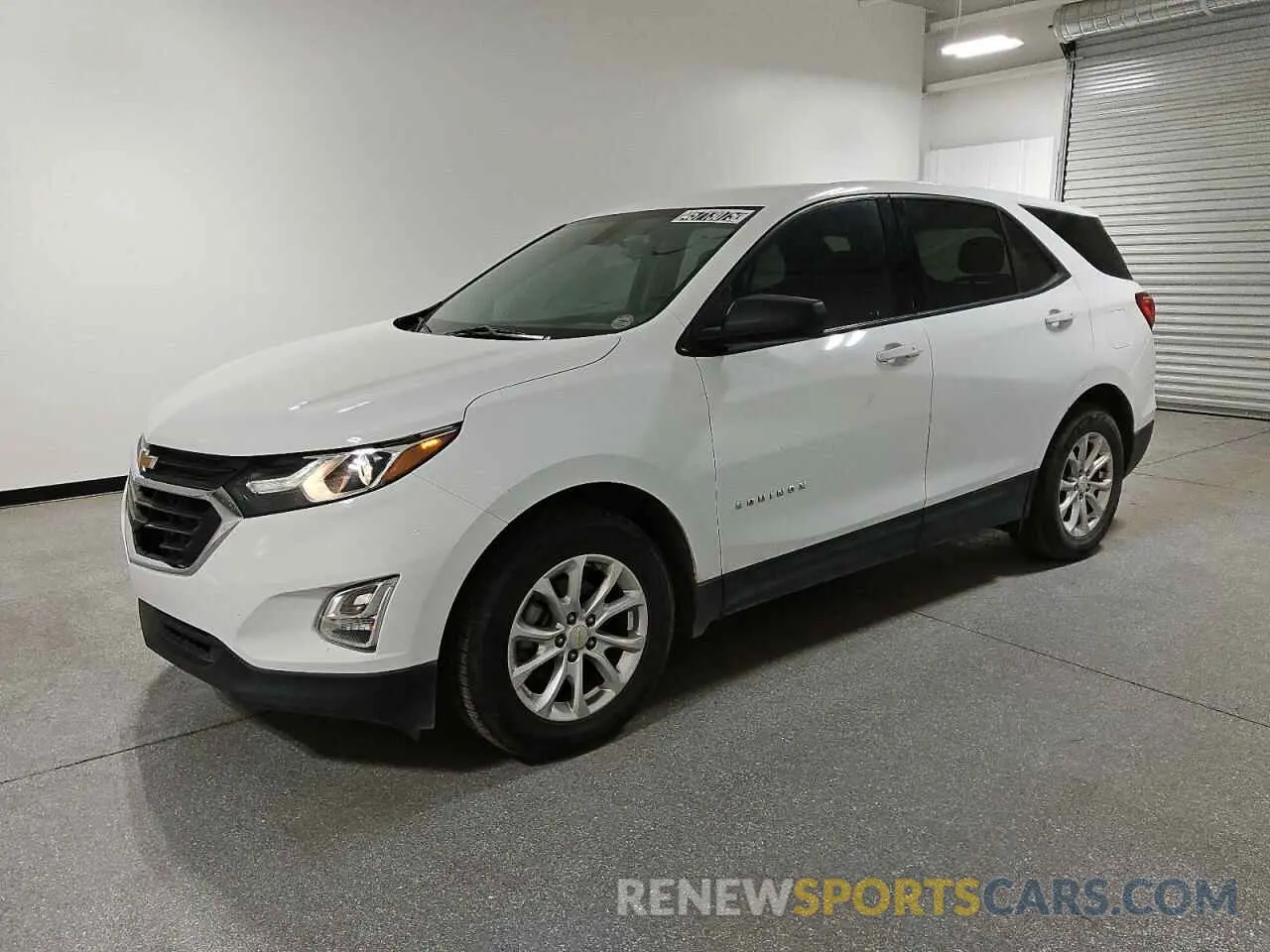 1 Photograph of a damaged car 2GNAXHEV2K6236699 CHEVROLET EQUINOX 2019
