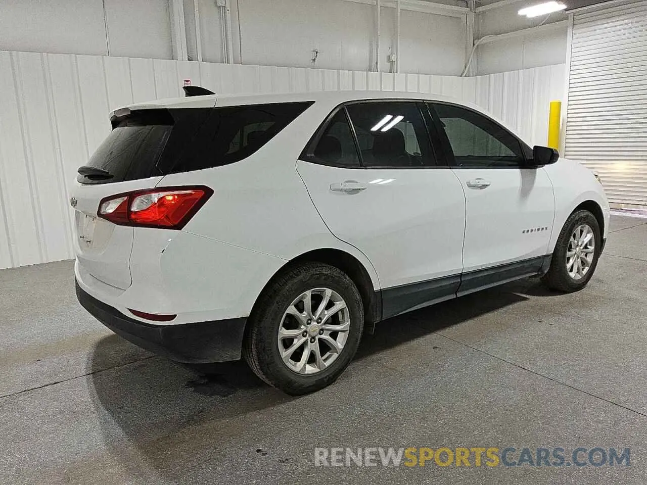 3 Photograph of a damaged car 2GNAXHEV2K6236699 CHEVROLET EQUINOX 2019
