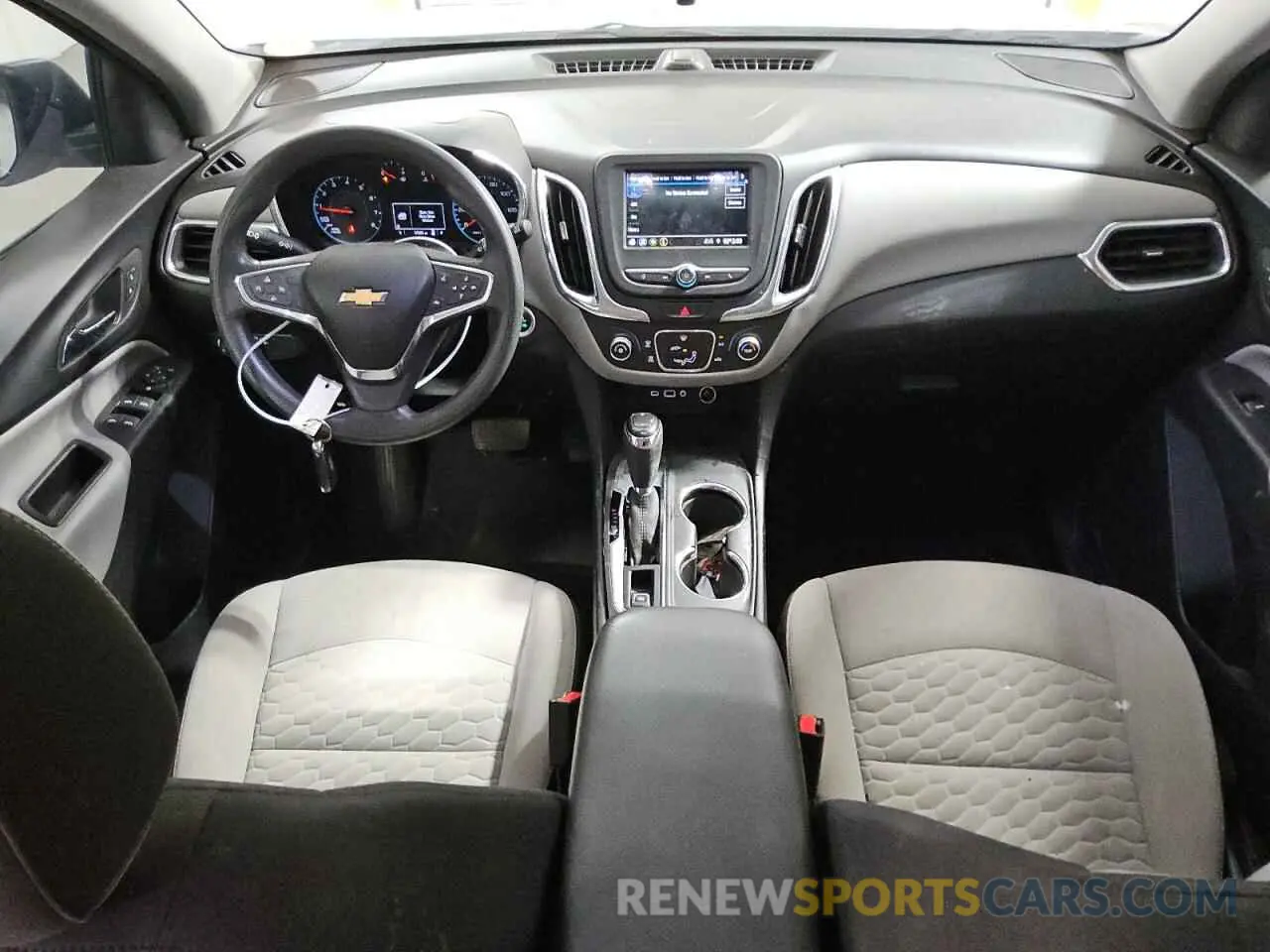 8 Photograph of a damaged car 2GNAXHEV2K6236699 CHEVROLET EQUINOX 2019