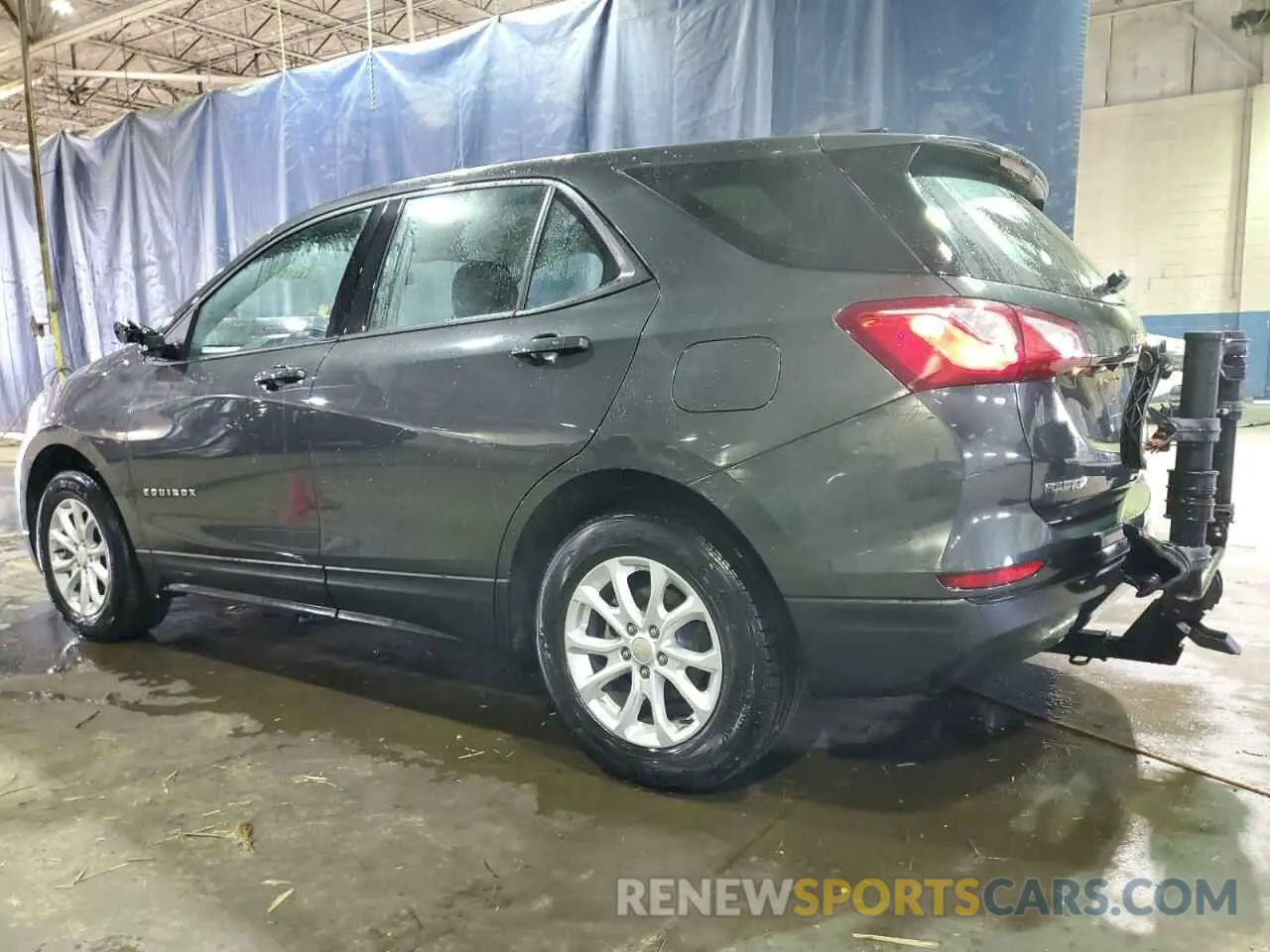 2 Photograph of a damaged car 2GNAXHEV3K6203596 CHEVROLET EQUINOX 2019