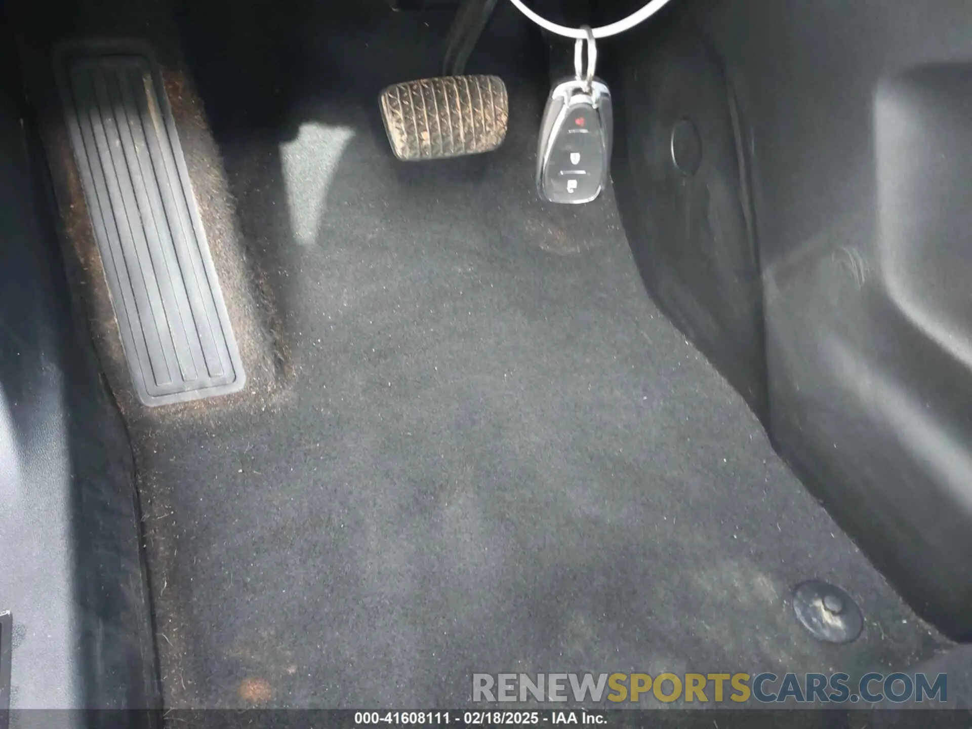 11 Photograph of a damaged car 2GNAXHEV4K6132439 CHEVROLET EQUINOX 2019
