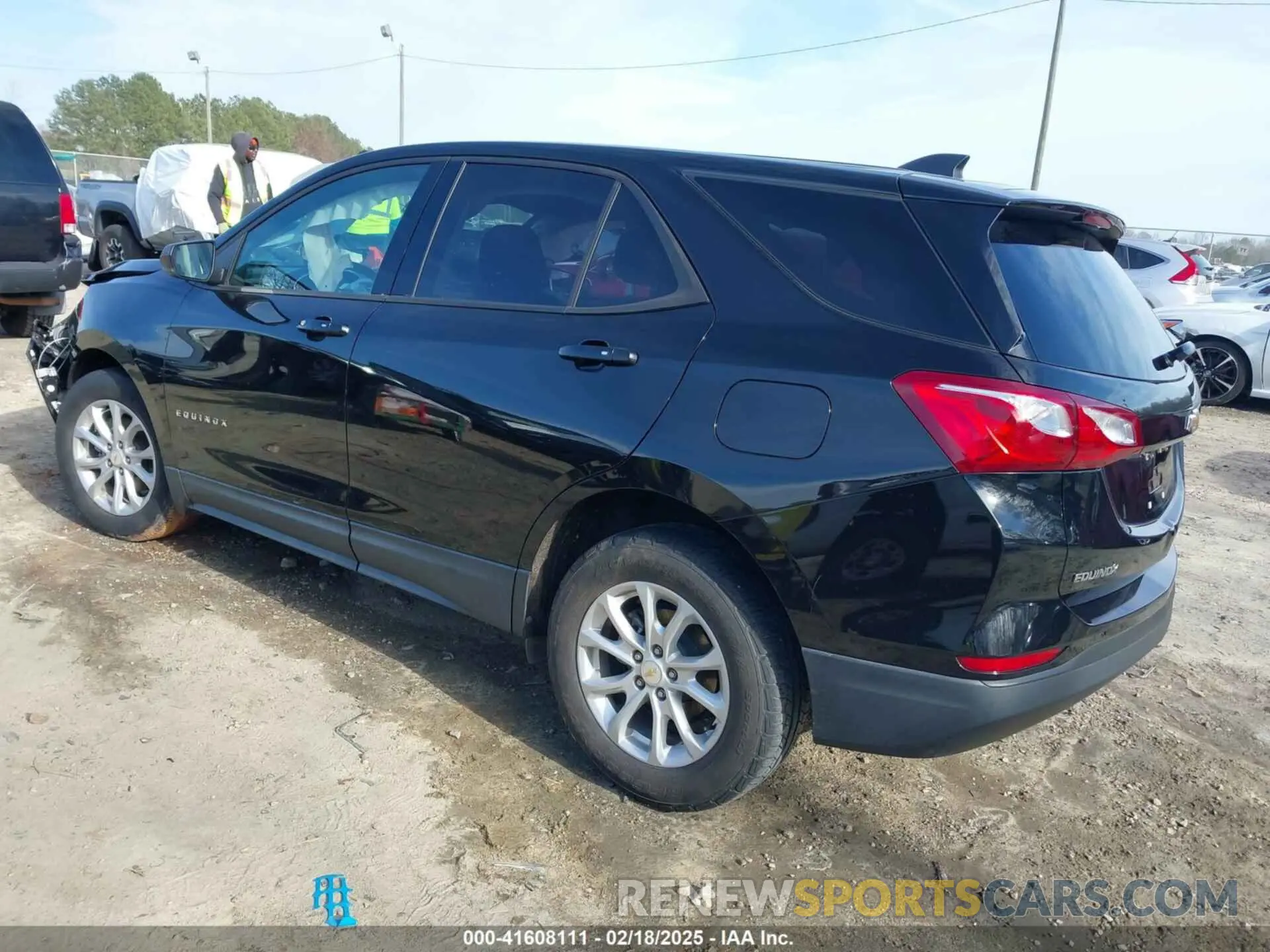 3 Photograph of a damaged car 2GNAXHEV4K6132439 CHEVROLET EQUINOX 2019