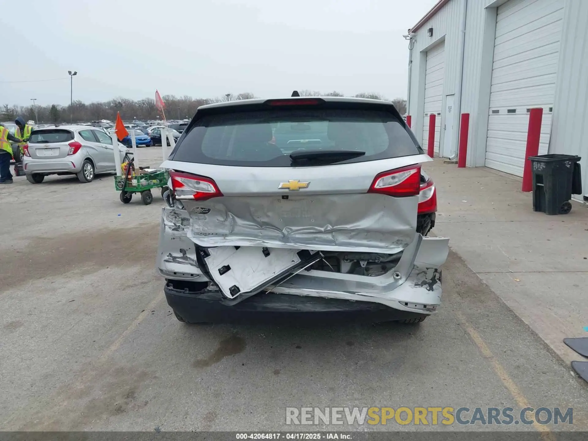 16 Photograph of a damaged car 2GNAXHEV4K6145594 CHEVROLET EQUINOX 2019