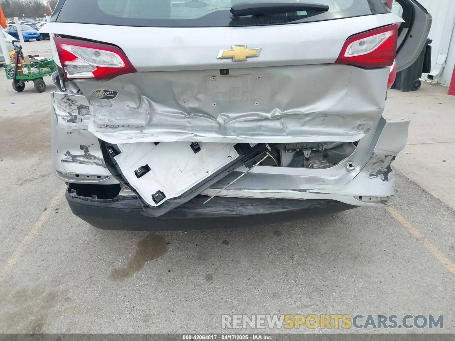 6 Photograph of a damaged car 2GNAXHEV4K6145594 CHEVROLET EQUINOX 2019