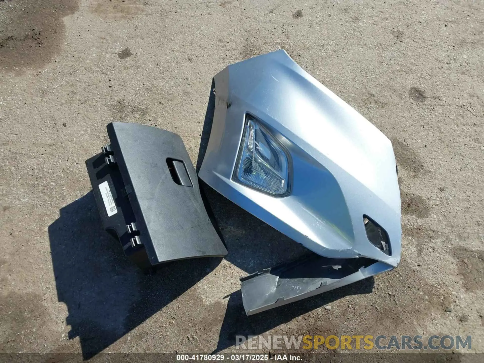 12 Photograph of a damaged car 2GNAXHEV4K6155073 CHEVROLET EQUINOX 2019