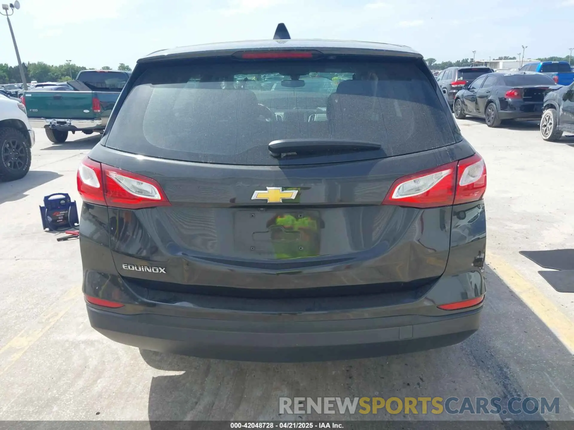 16 Photograph of a damaged car 2GNAXHEV5K6150464 CHEVROLET EQUINOX 2019
