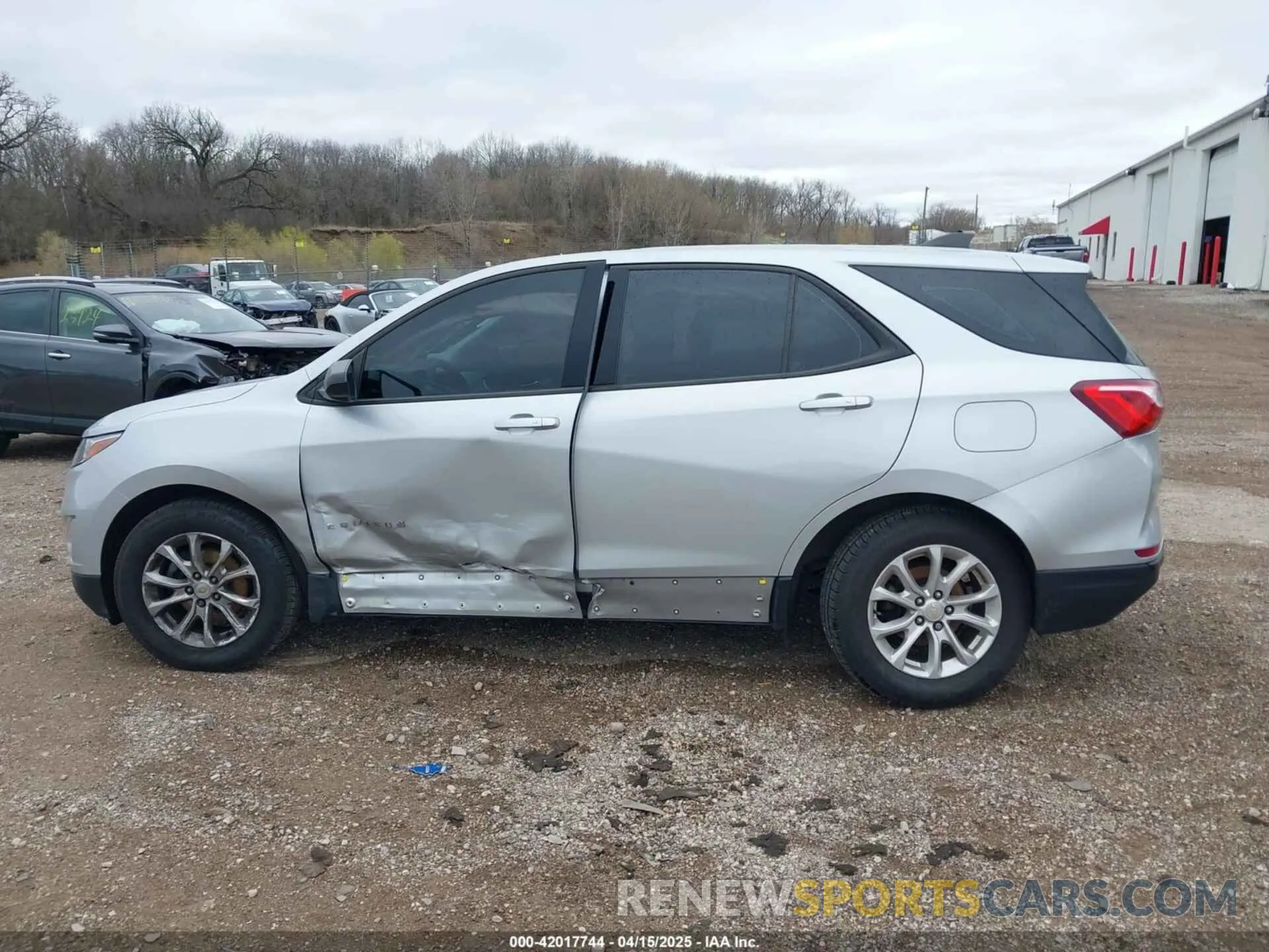 14 Photograph of a damaged car 2GNAXHEV5K6155034 CHEVROLET EQUINOX 2019