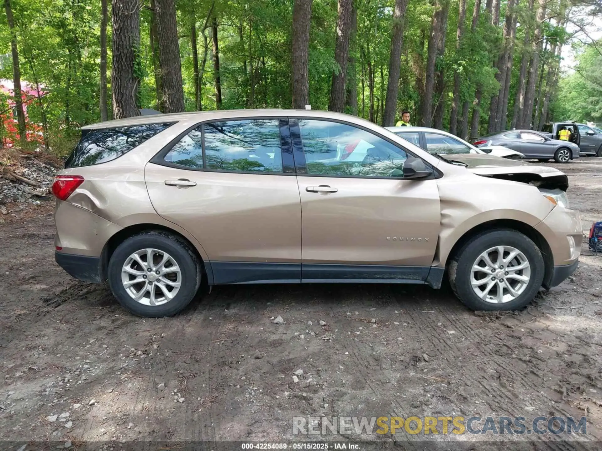 13 Photograph of a damaged car 2GNAXHEV5K6216902 CHEVROLET EQUINOX 2019