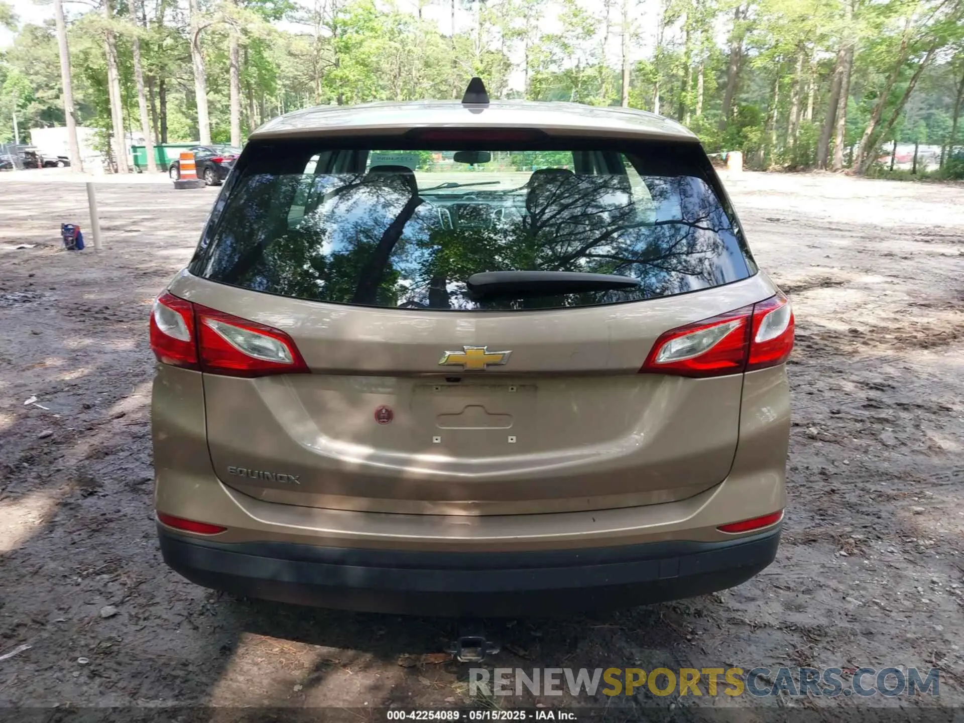 16 Photograph of a damaged car 2GNAXHEV5K6216902 CHEVROLET EQUINOX 2019