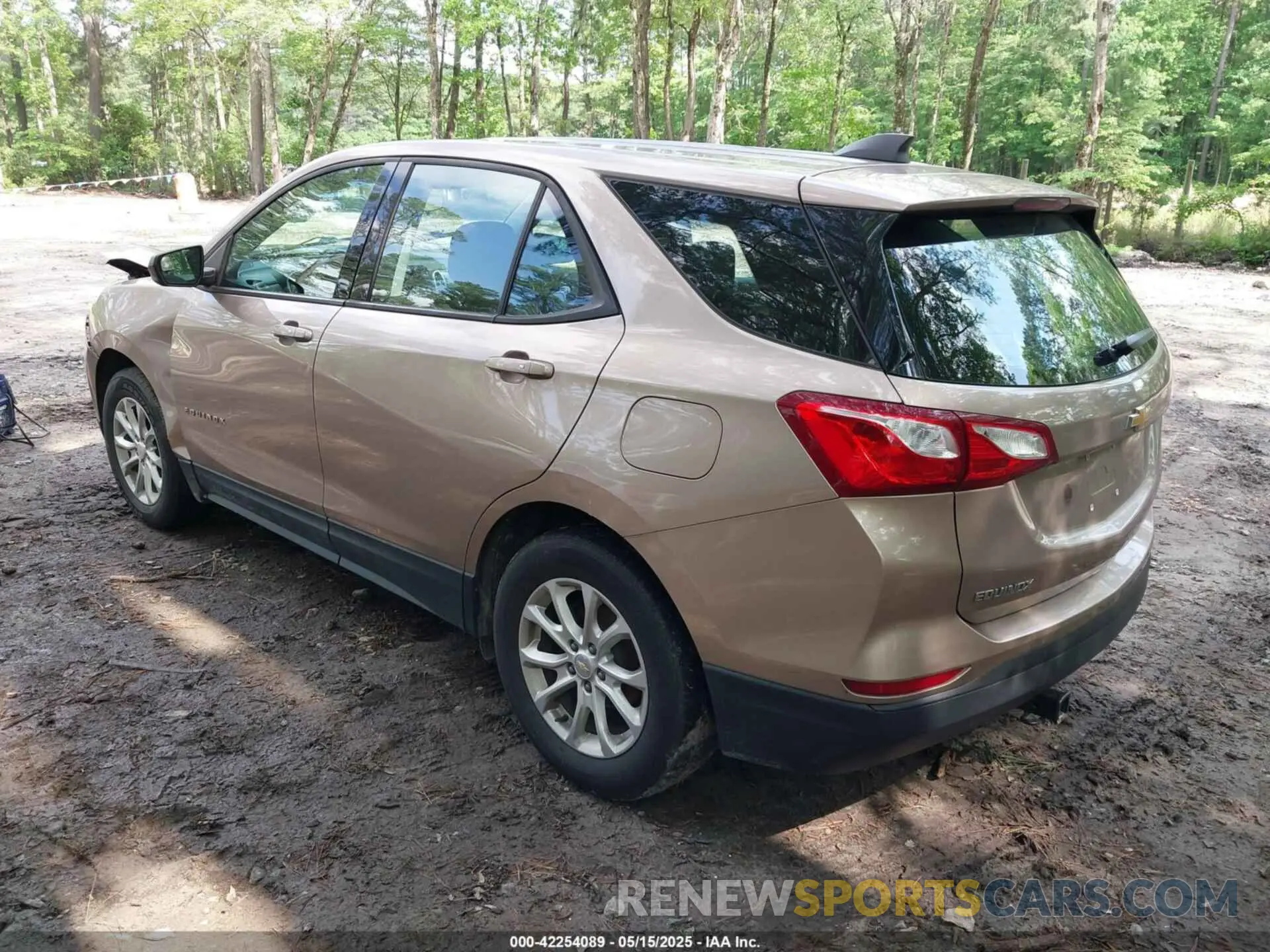3 Photograph of a damaged car 2GNAXHEV5K6216902 CHEVROLET EQUINOX 2019