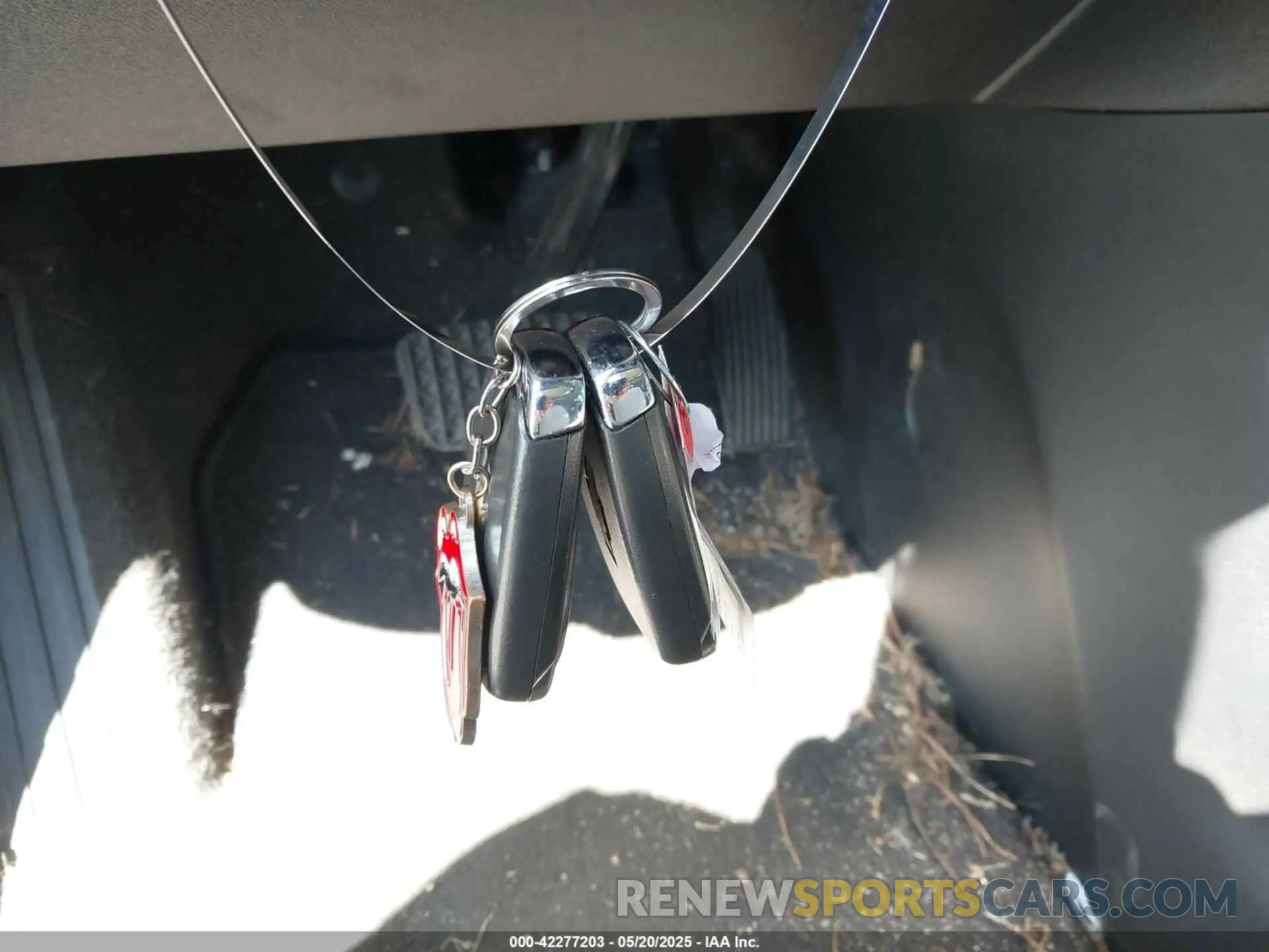 11 Photograph of a damaged car 2GNAXHEV5K6258809 CHEVROLET EQUINOX 2019