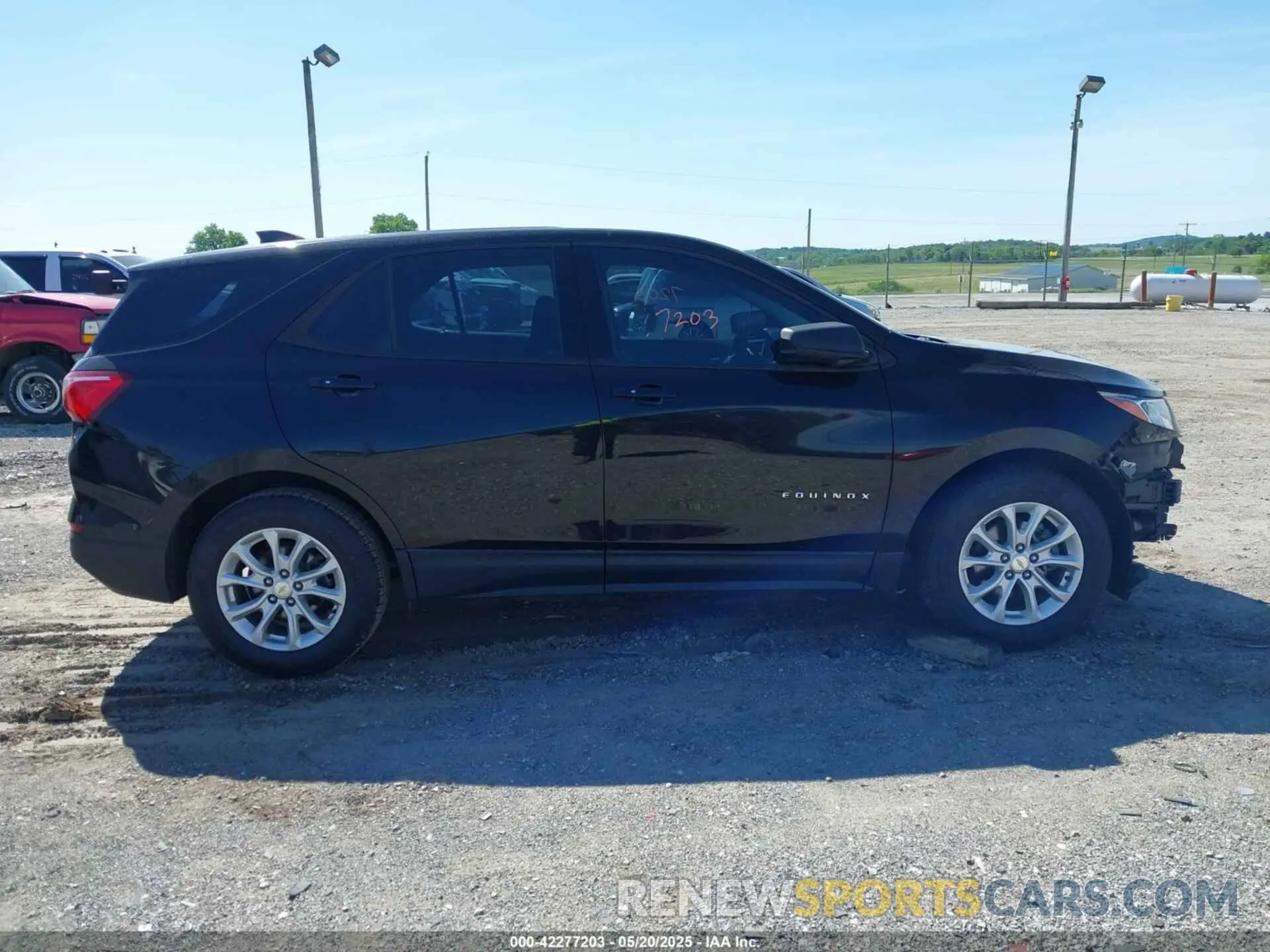 13 Photograph of a damaged car 2GNAXHEV5K6258809 CHEVROLET EQUINOX 2019