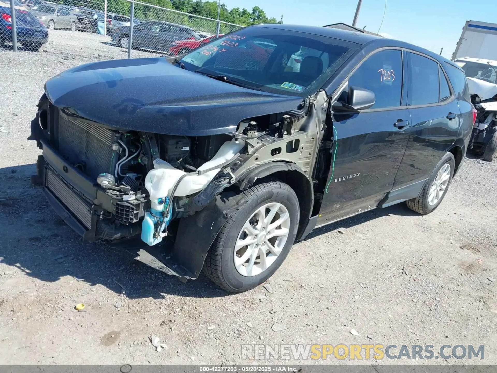 2 Photograph of a damaged car 2GNAXHEV5K6258809 CHEVROLET EQUINOX 2019