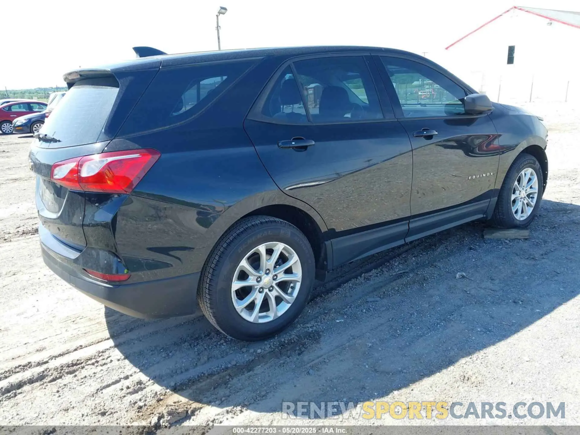 4 Photograph of a damaged car 2GNAXHEV5K6258809 CHEVROLET EQUINOX 2019