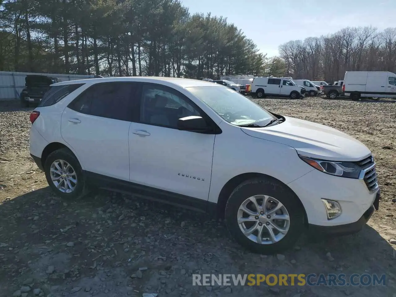 4 Photograph of a damaged car 2GNAXHEV6K6152806 CHEVROLET EQUINOX 2019