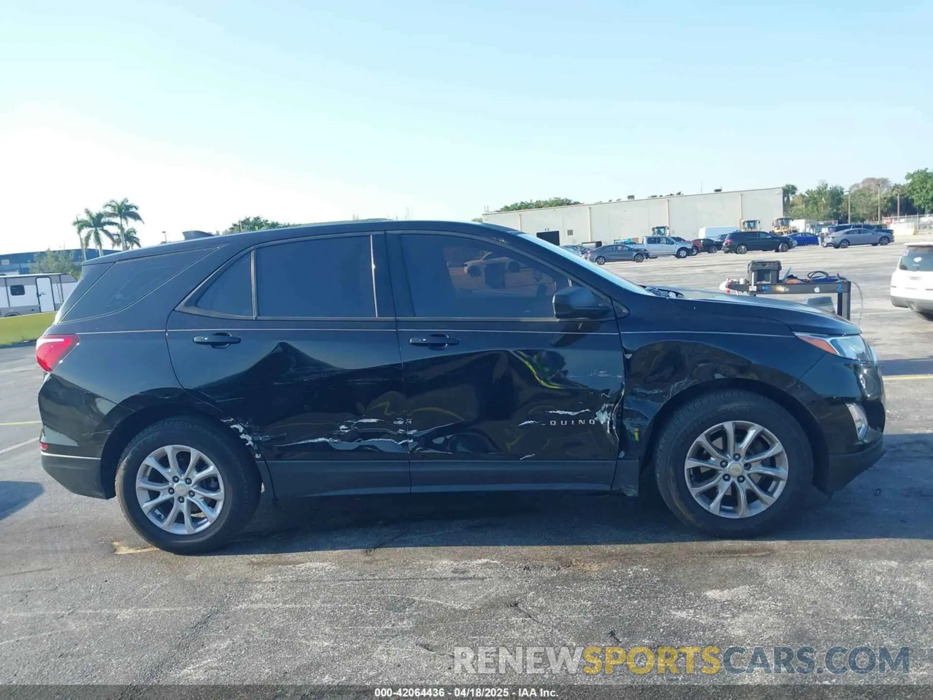 6 Photograph of a damaged car 2GNAXHEV6K6229190 CHEVROLET EQUINOX 2019