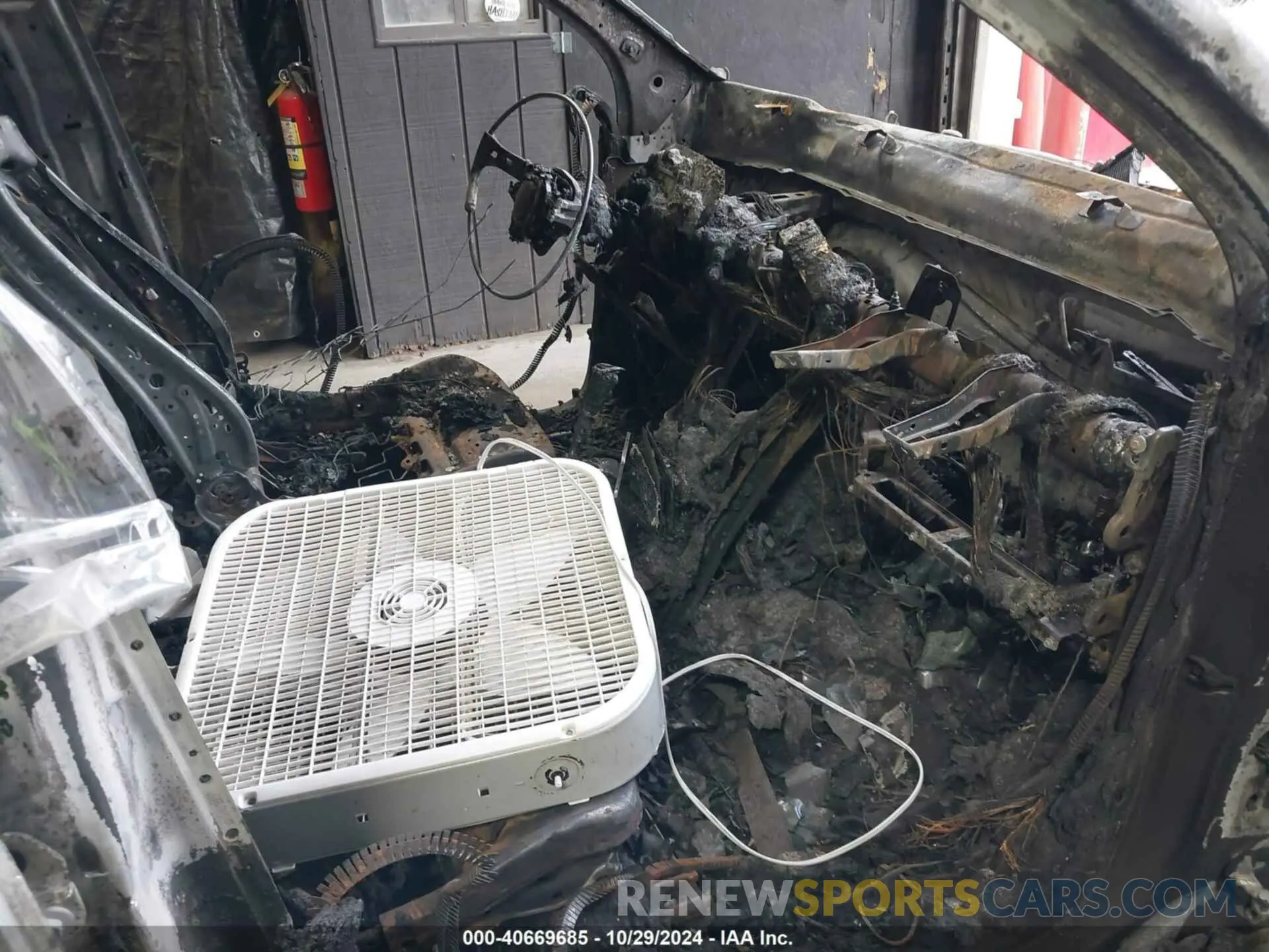 5 Photograph of a damaged car 2GNAXHEV6K6266336 CHEVROLET EQUINOX 2019