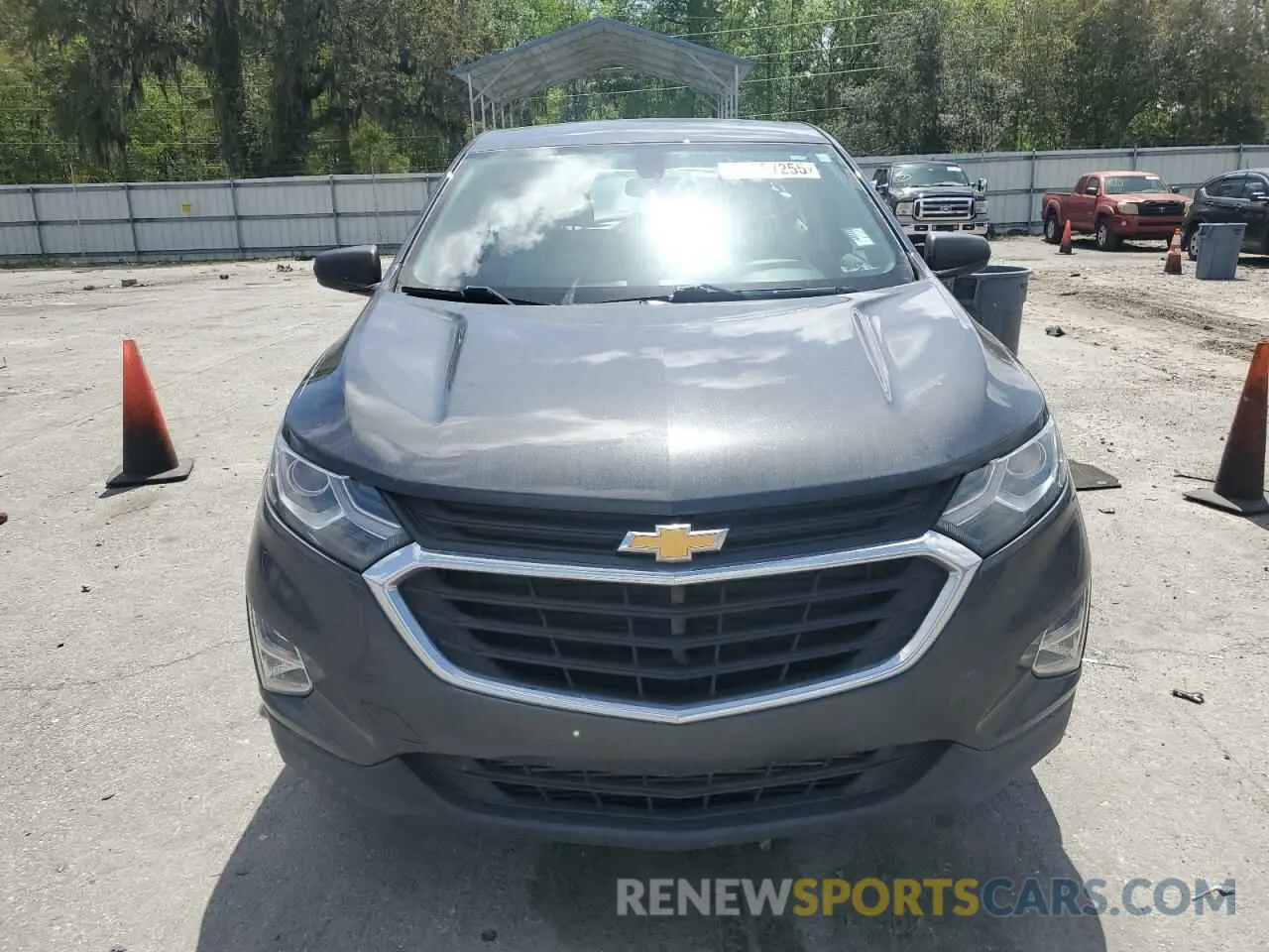 5 Photograph of a damaged car 2GNAXHEV7K6126618 CHEVROLET EQUINOX 2019