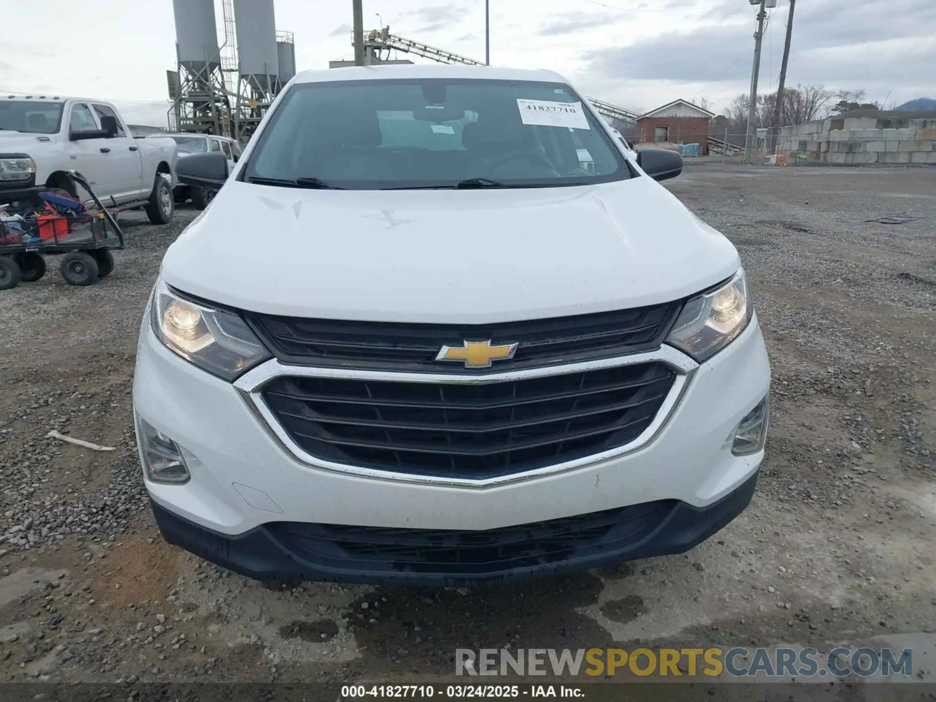 12 Photograph of a damaged car 2GNAXHEV7K6196958 CHEVROLET EQUINOX 2019