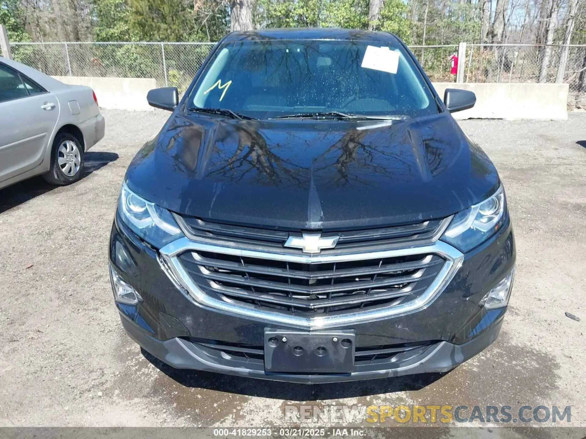 12 Photograph of a damaged car 2GNAXHEV8K6111576 CHEVROLET EQUINOX 2019