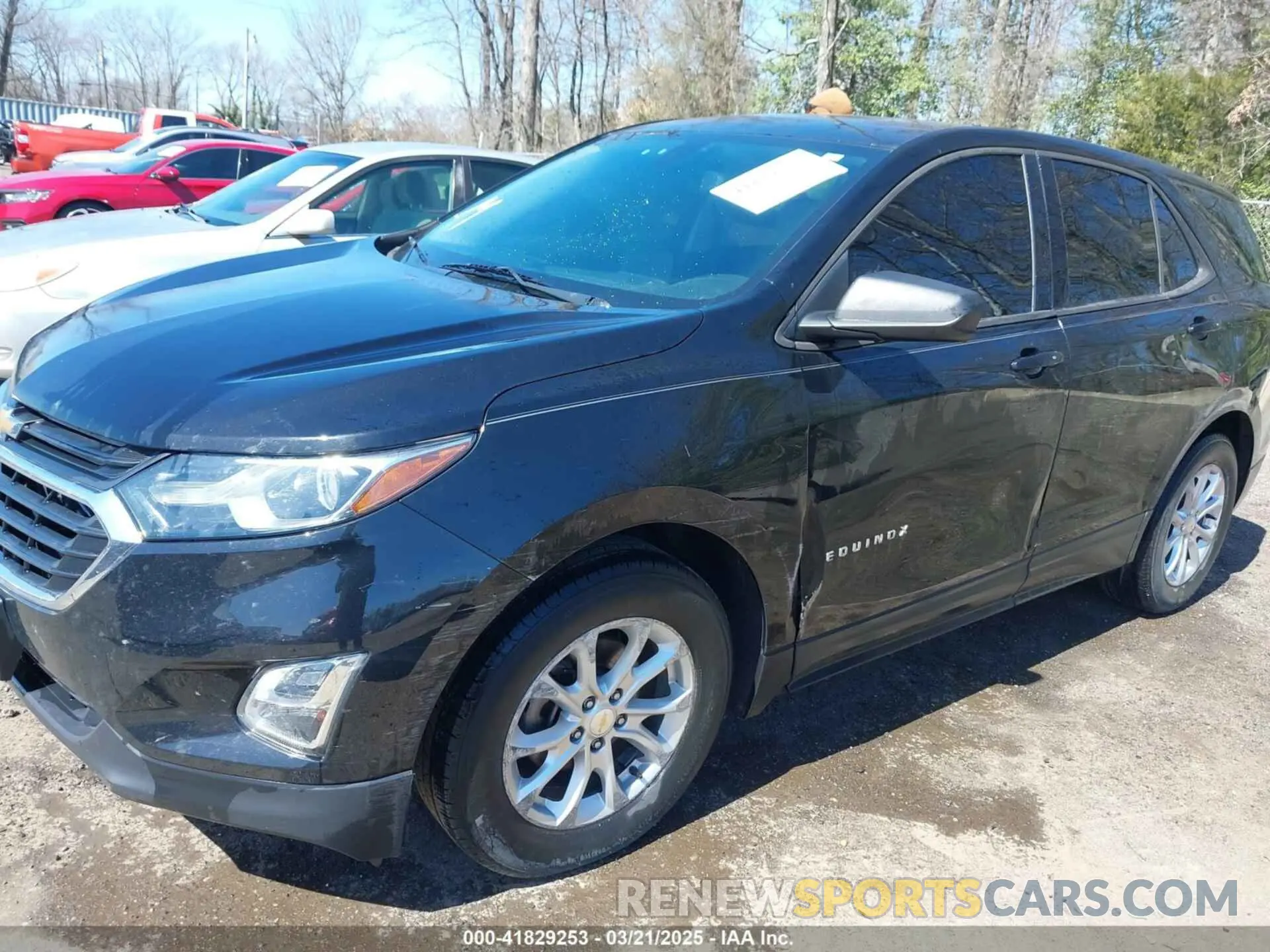6 Photograph of a damaged car 2GNAXHEV8K6111576 CHEVROLET EQUINOX 2019