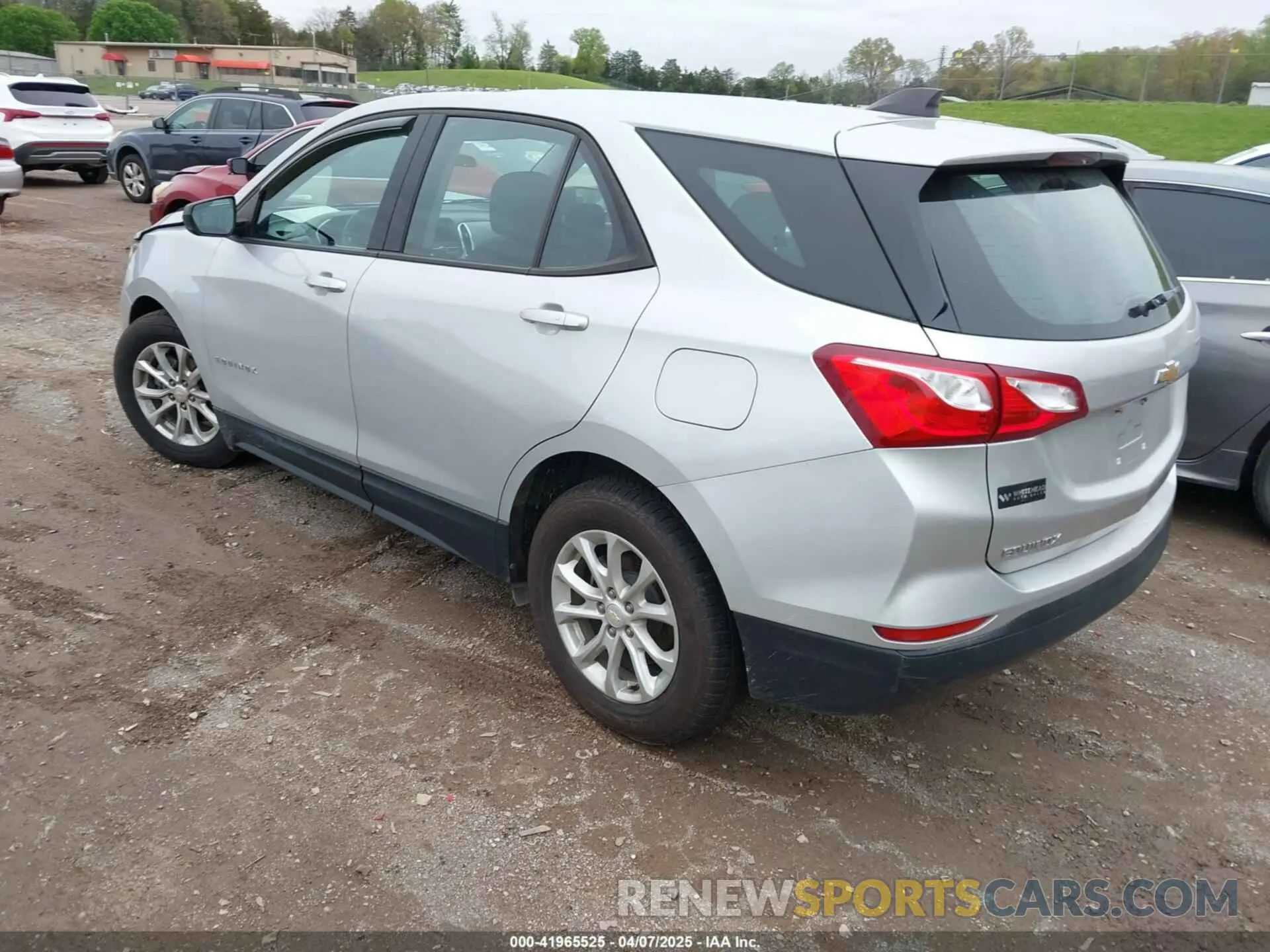 3 Photograph of a damaged car 2GNAXHEV8K6170949 CHEVROLET EQUINOX 2019