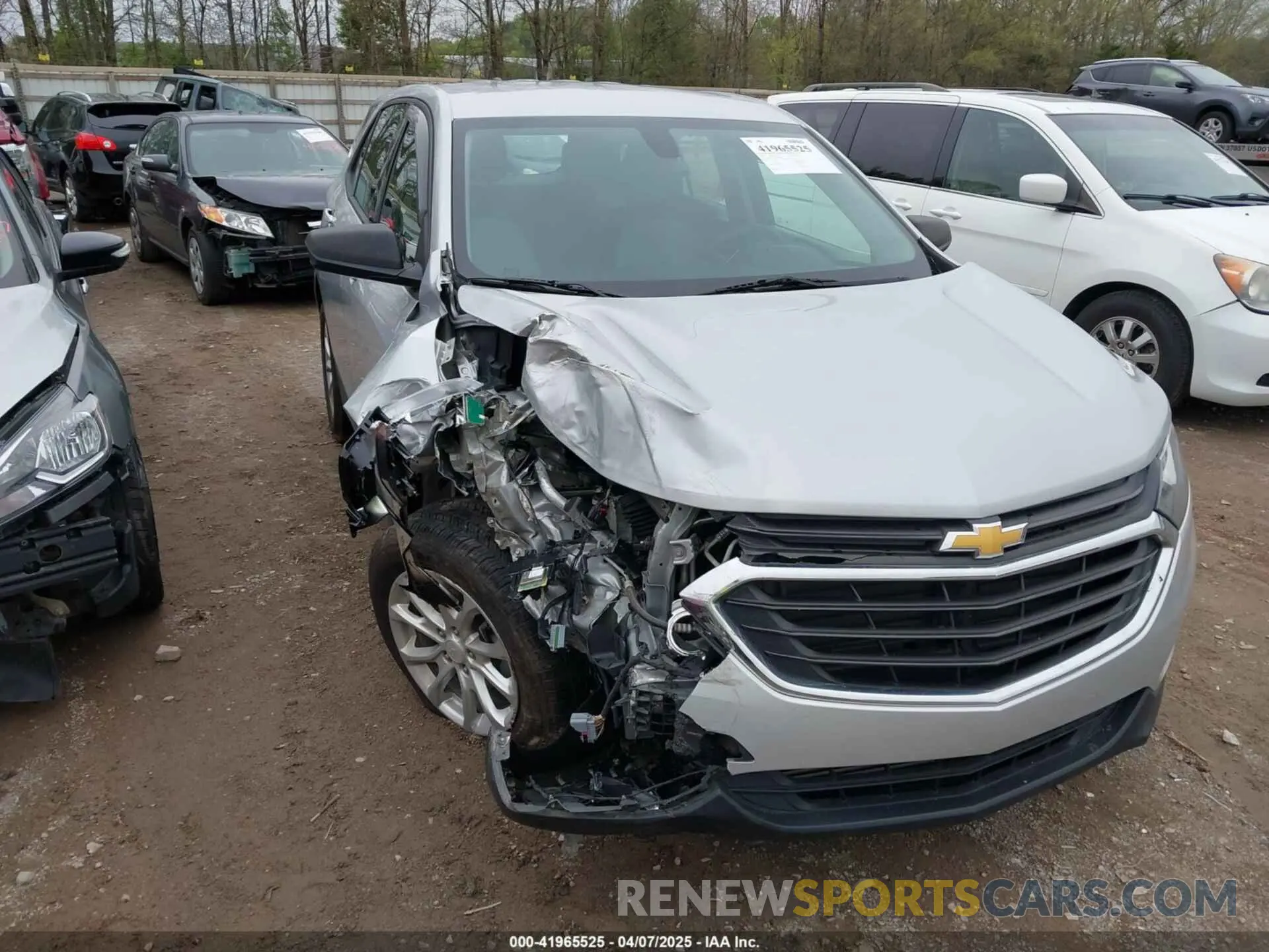 6 Photograph of a damaged car 2GNAXHEV8K6170949 CHEVROLET EQUINOX 2019
