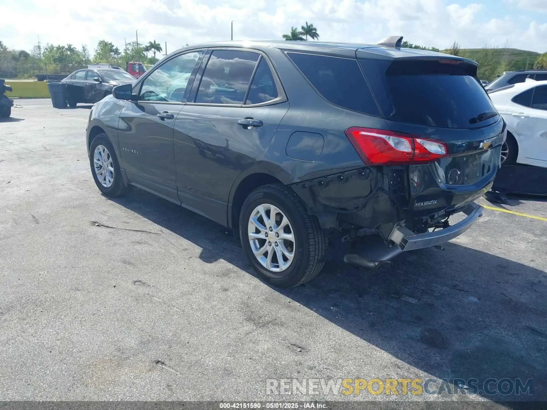 3 Photograph of a damaged car 2GNAXHEV8K6199397 CHEVROLET EQUINOX 2019