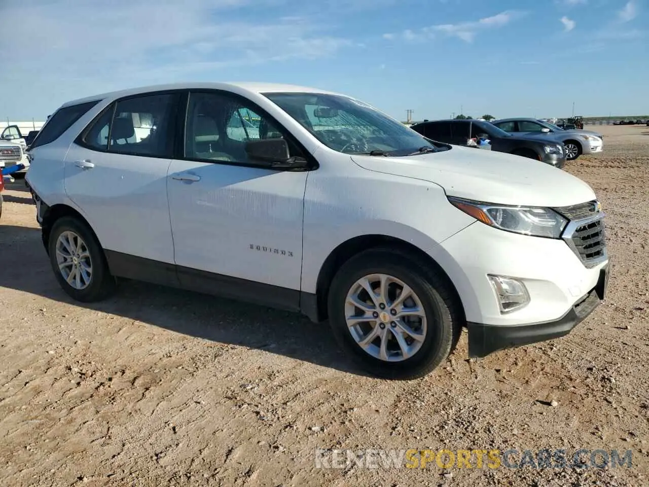 4 Photograph of a damaged car 2GNAXHEV8K6227957 CHEVROLET EQUINOX 2019