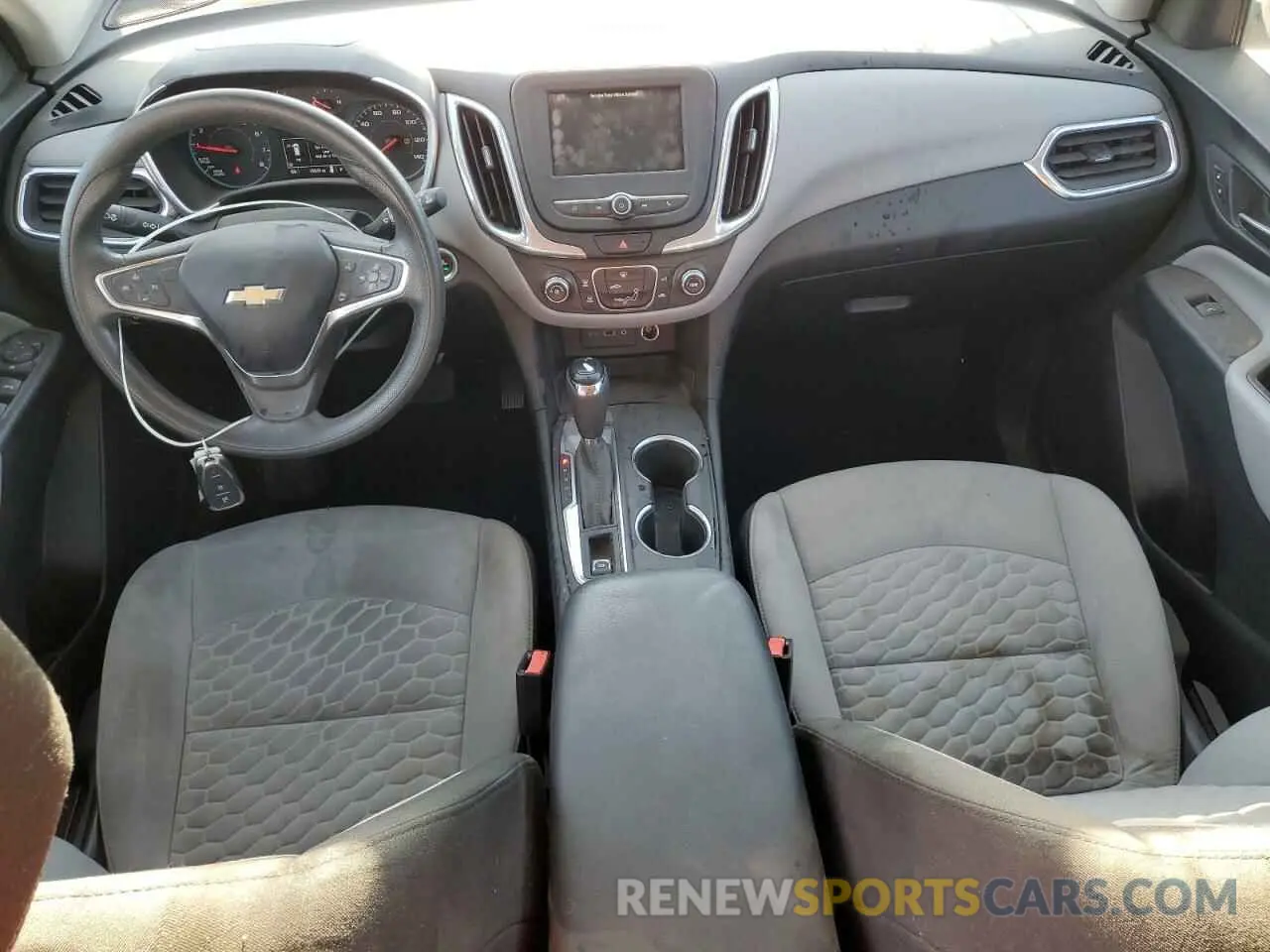 8 Photograph of a damaged car 2GNAXHEV8K6227957 CHEVROLET EQUINOX 2019