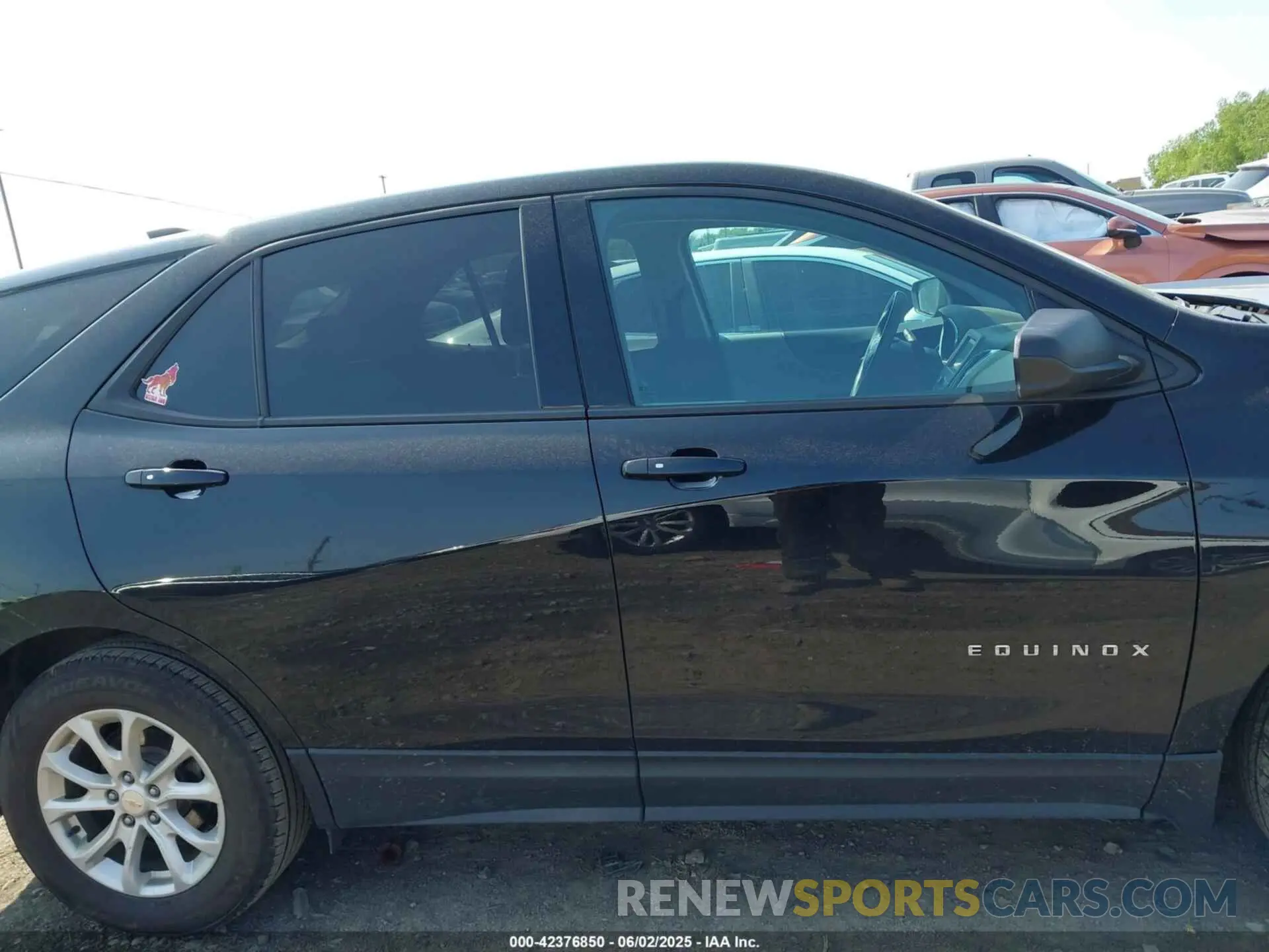 13 Photograph of a damaged car 2GNAXHEV8K6246413 CHEVROLET EQUINOX 2019