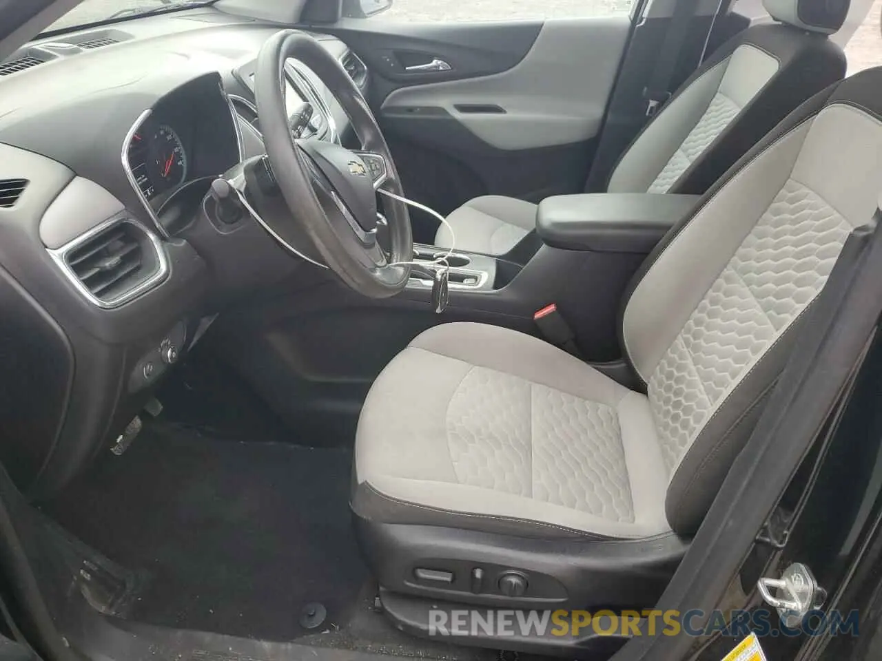 7 Photograph of a damaged car 2GNAXHEV9K6192779 CHEVROLET EQUINOX 2019