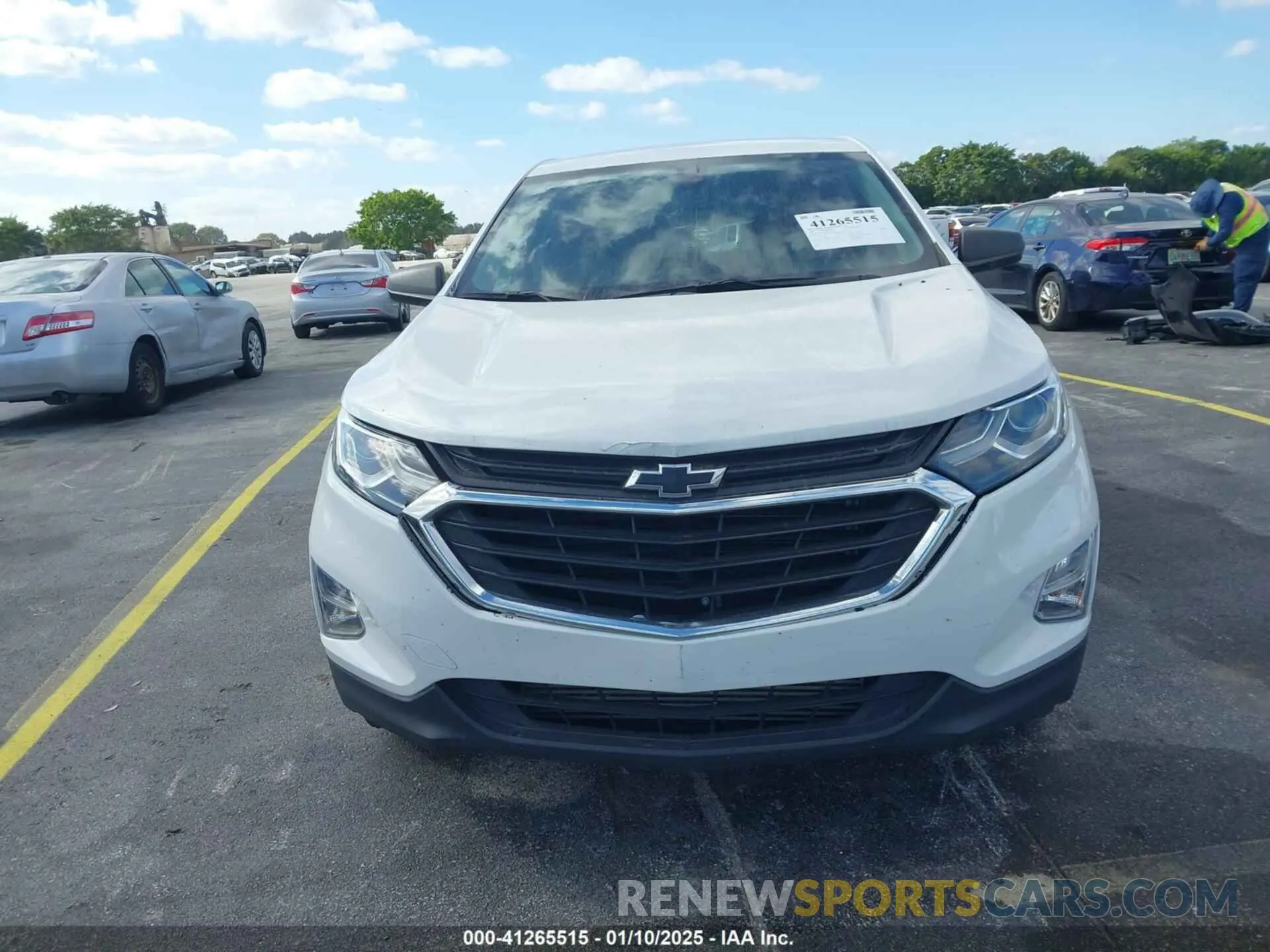 12 Photograph of a damaged car 2GNAXHEV9K6237980 CHEVROLET EQUINOX 2019