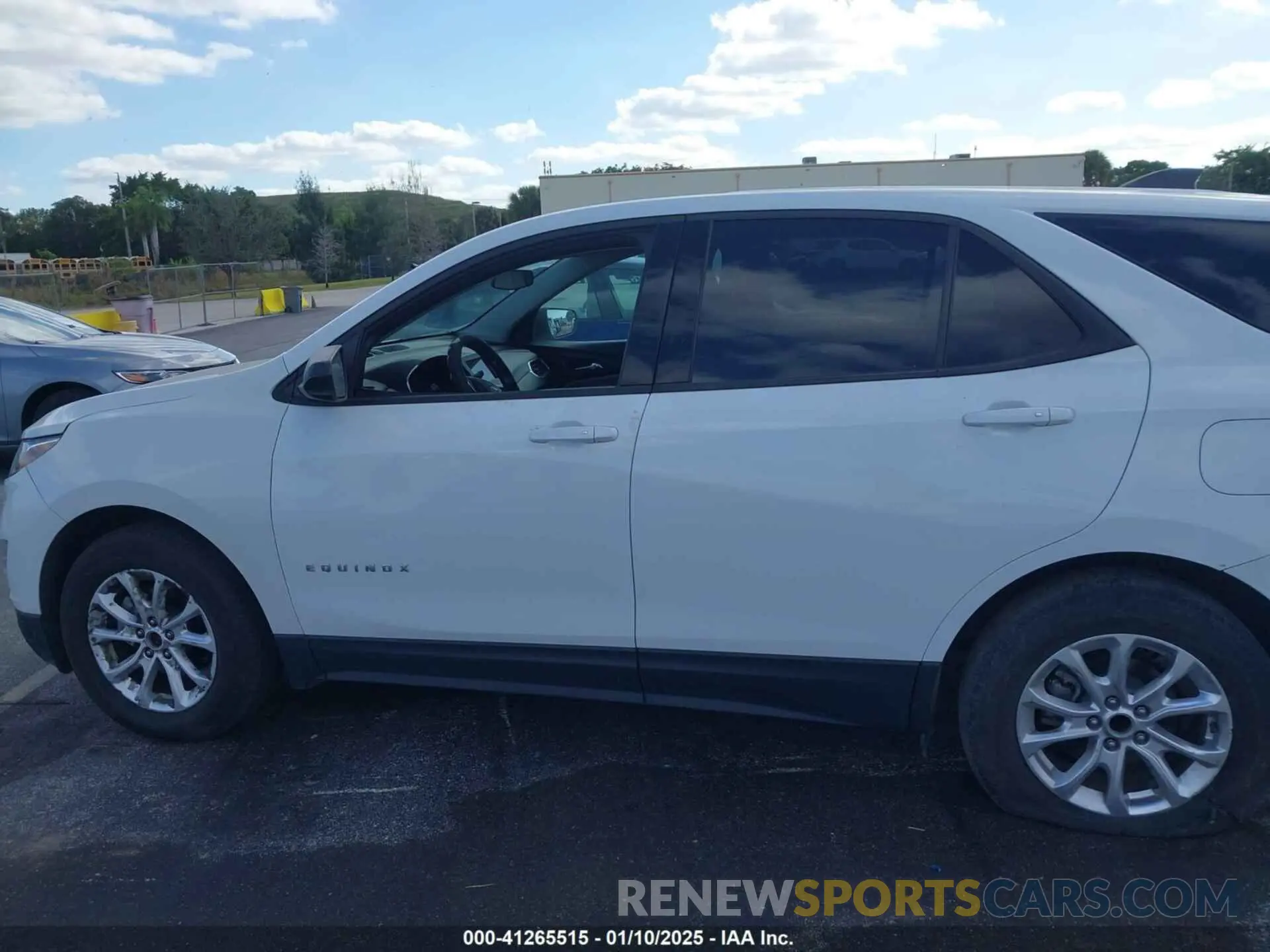 14 Photograph of a damaged car 2GNAXHEV9K6237980 CHEVROLET EQUINOX 2019