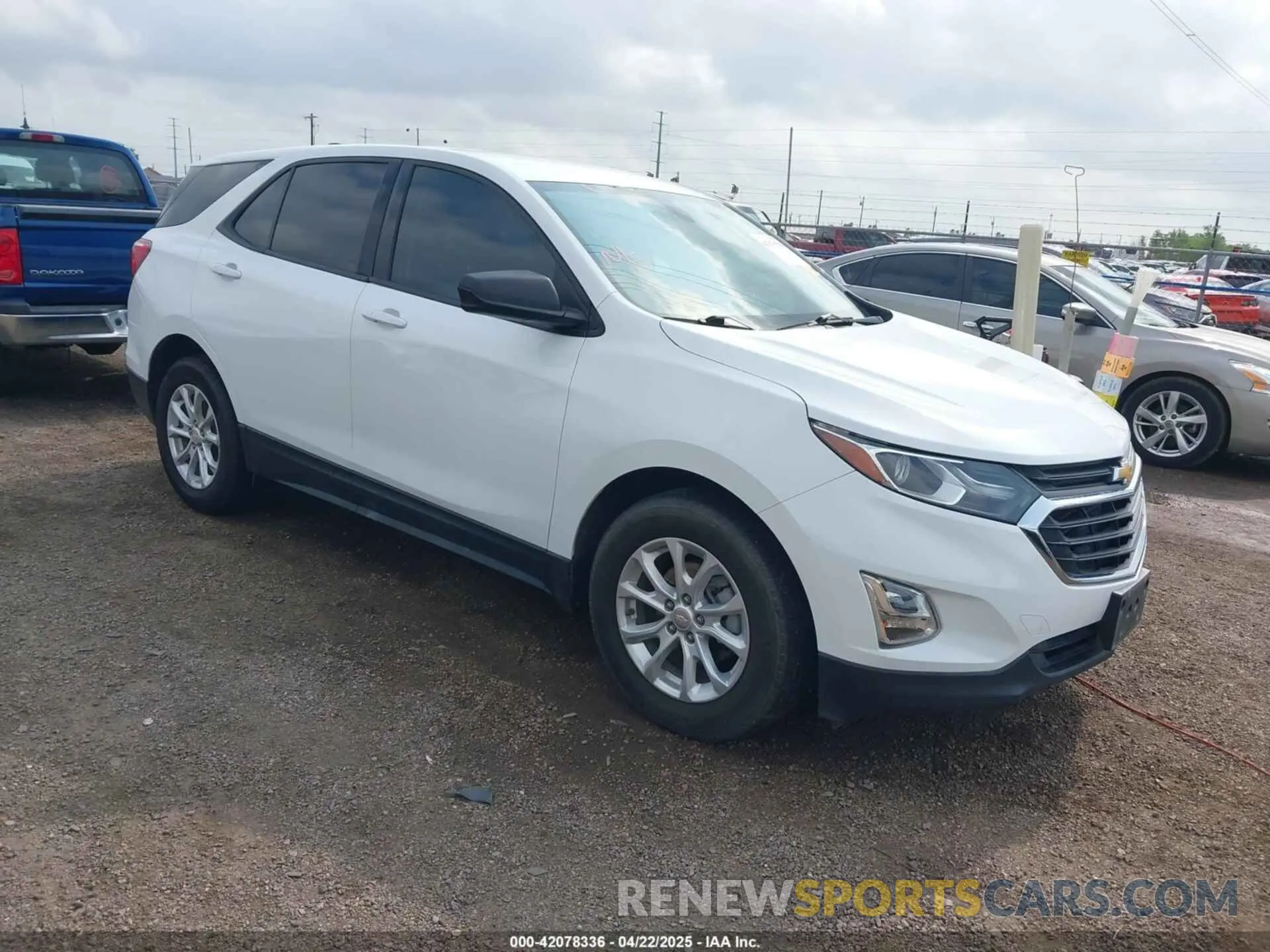 1 Photograph of a damaged car 2GNAXHEV9K6247361 CHEVROLET EQUINOX 2019