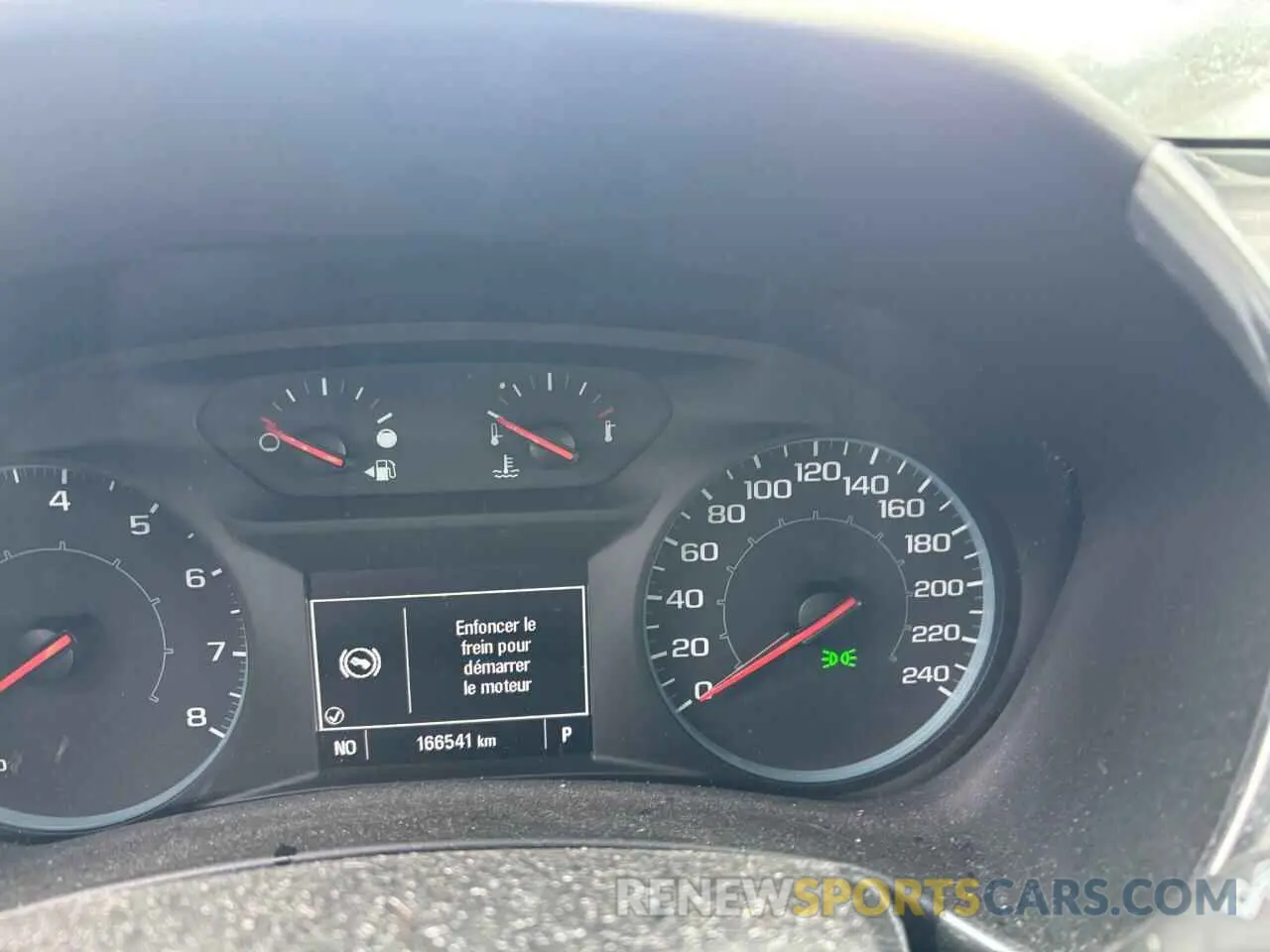 8 Photograph of a damaged car 2GNAXHEV9K6262457 CHEVROLET EQUINOX 2019