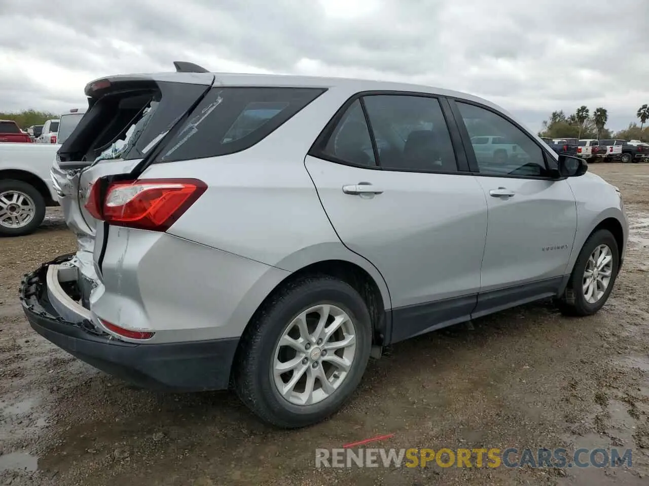 3 Photograph of a damaged car 2GNAXHEVXK6124913 CHEVROLET EQUINOX 2019