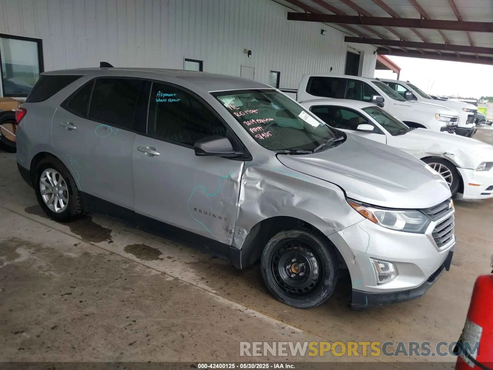 1 Photograph of a damaged car 2GNAXHEVXK6136558 CHEVROLET EQUINOX 2019