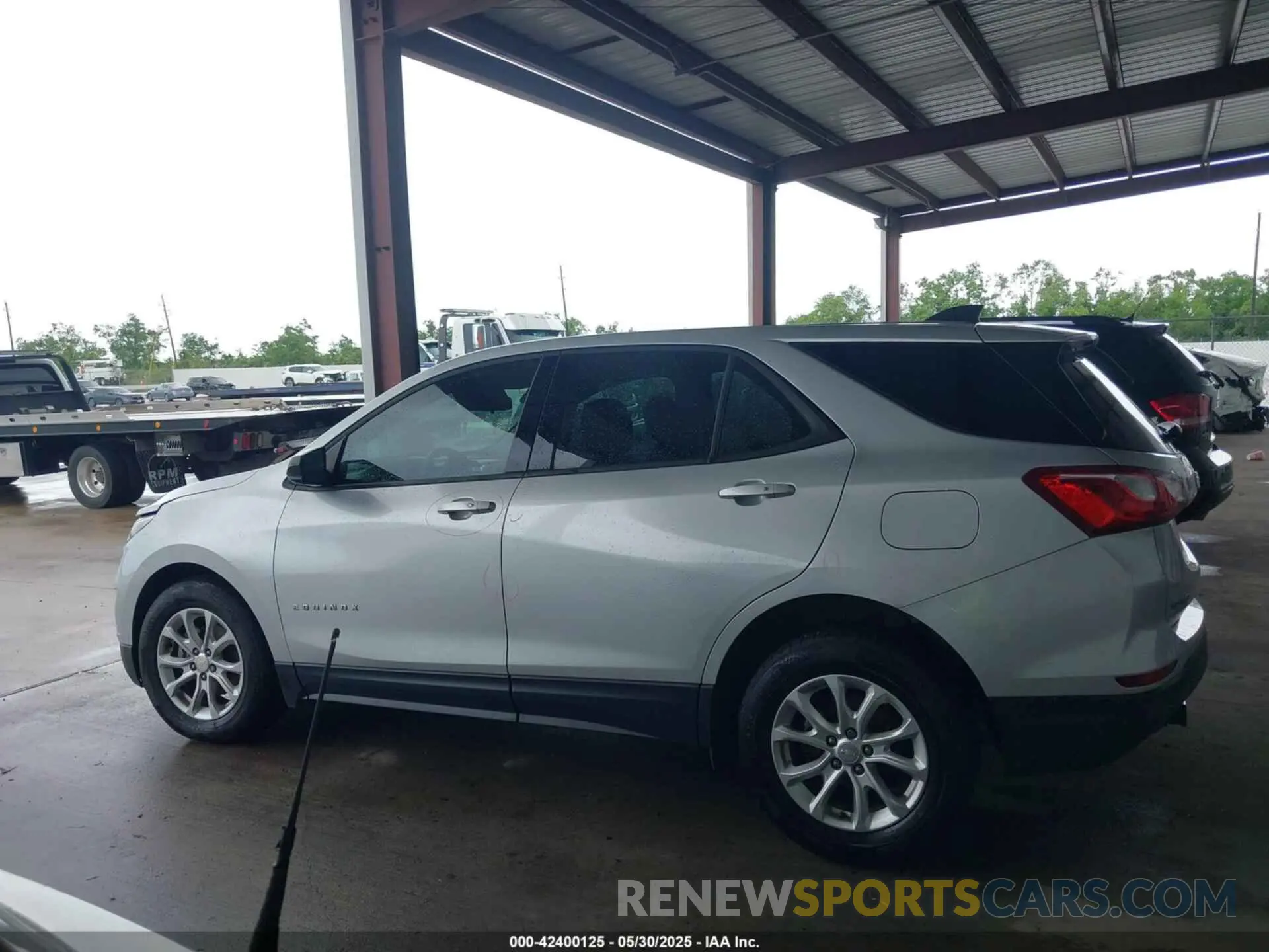 14 Photograph of a damaged car 2GNAXHEVXK6136558 CHEVROLET EQUINOX 2019