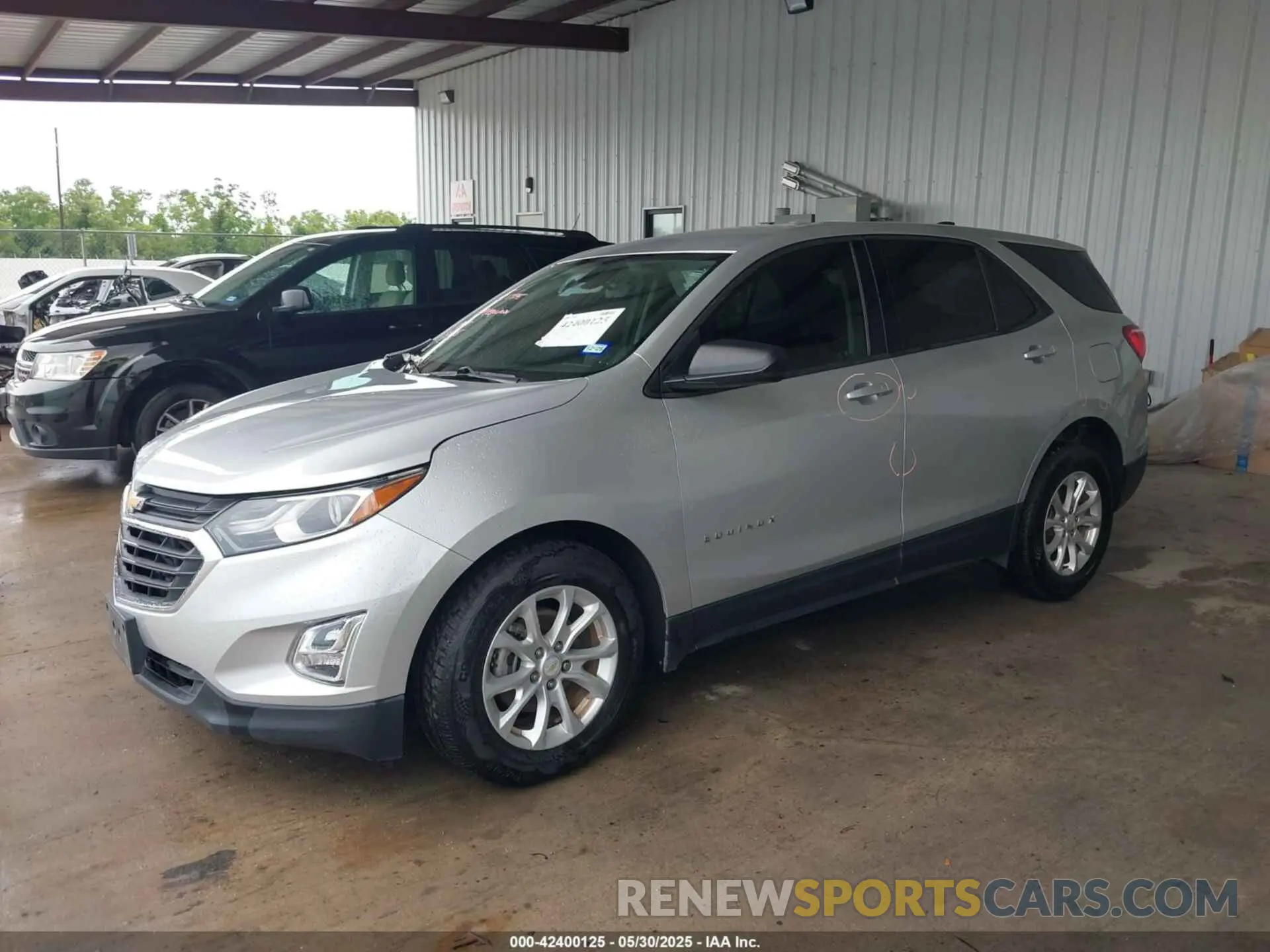 2 Photograph of a damaged car 2GNAXHEVXK6136558 CHEVROLET EQUINOX 2019